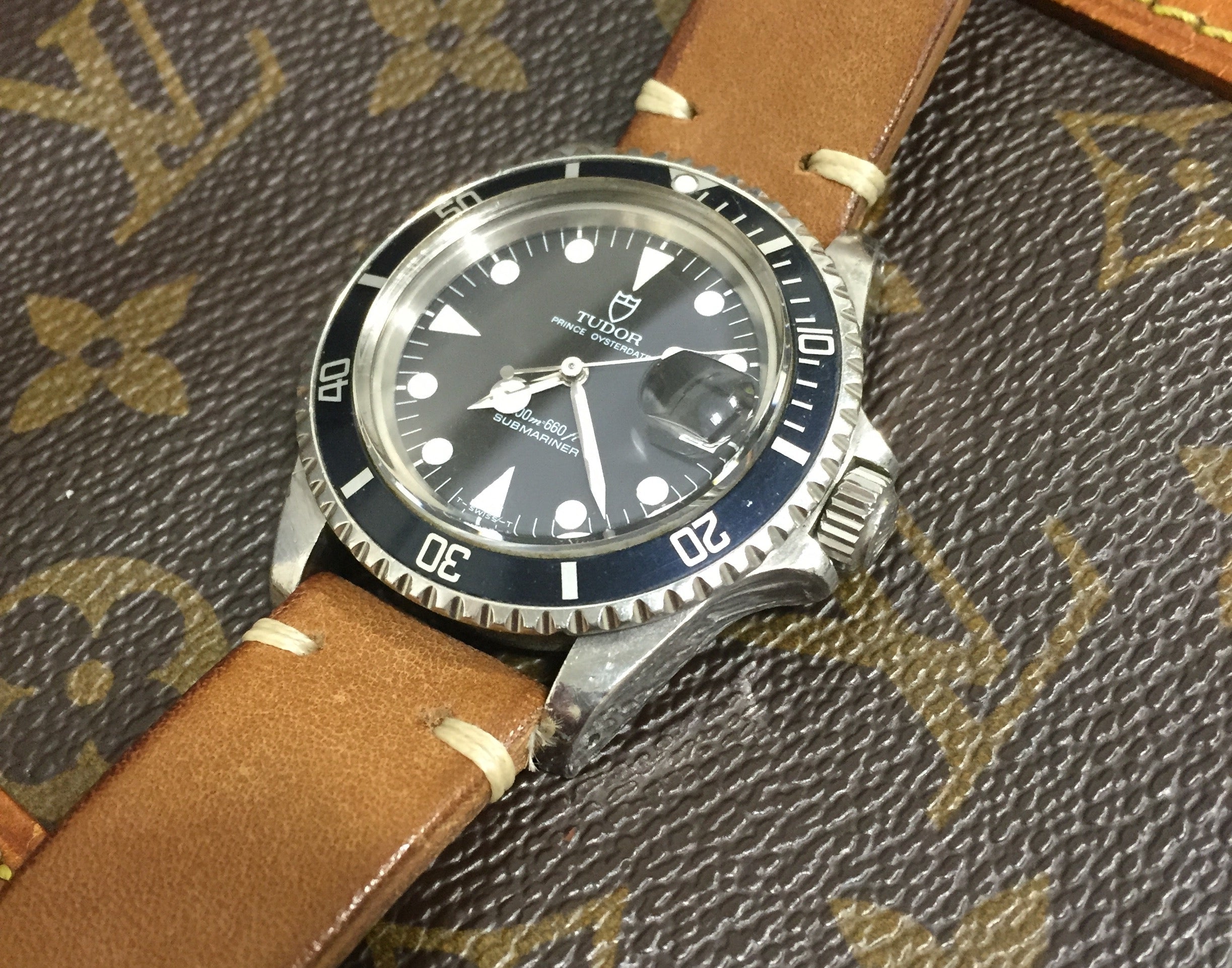 Spot On - Een verhaal over een Tudor Submariner van de Canadese marine