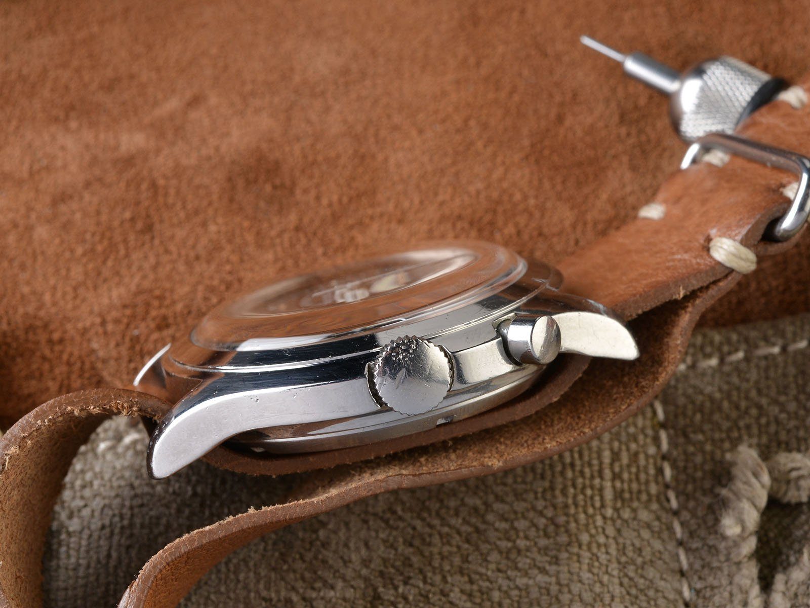 LEMANIA MILITARY 6BB ROYAL RAF SINGLE BUTTON CHRONOGRAPH WATCH