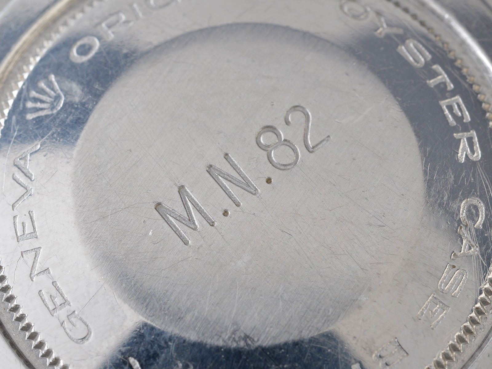 TUDOR MN 94010 SNOWFLAKE WITH DECOM PAPERS 1982