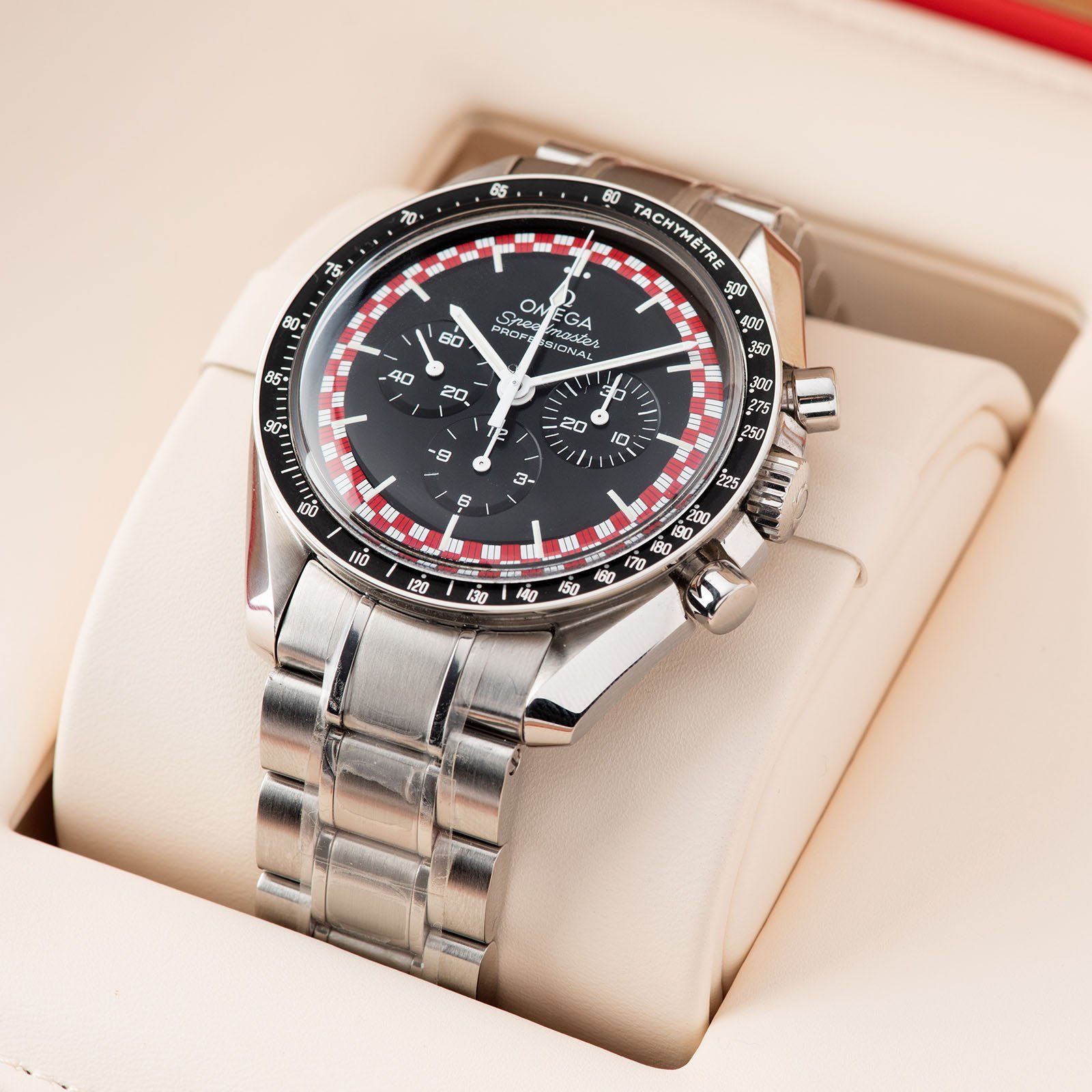 Omega Speedmaster Tin Tin 311.30.42.30.01.004