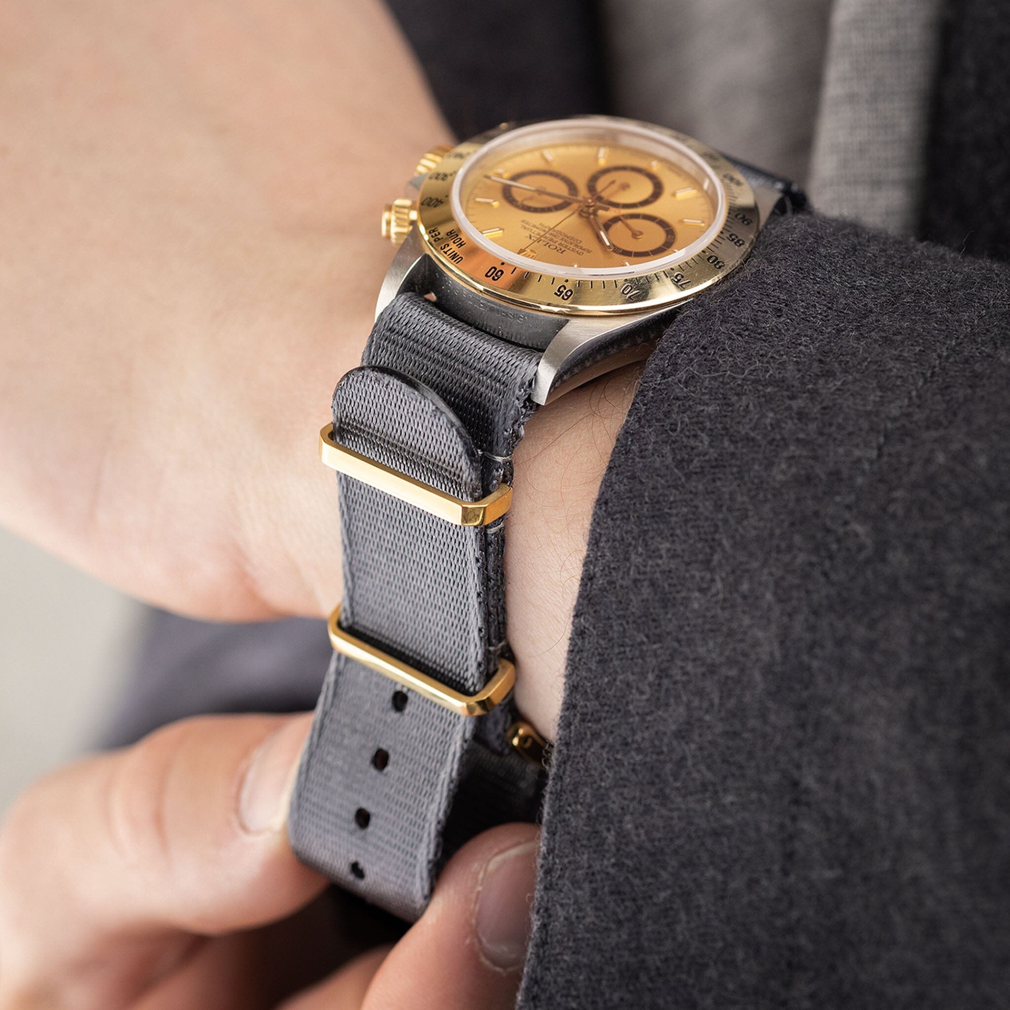 Deluxe Nylon Nato Horlogeband Diep Grijs - Goud