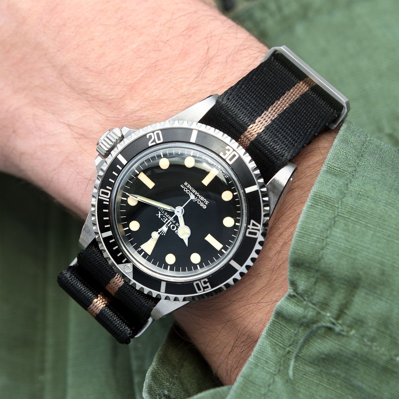 Deluxe Nylon Nato Horlogeband Zwart Brons Gestreept