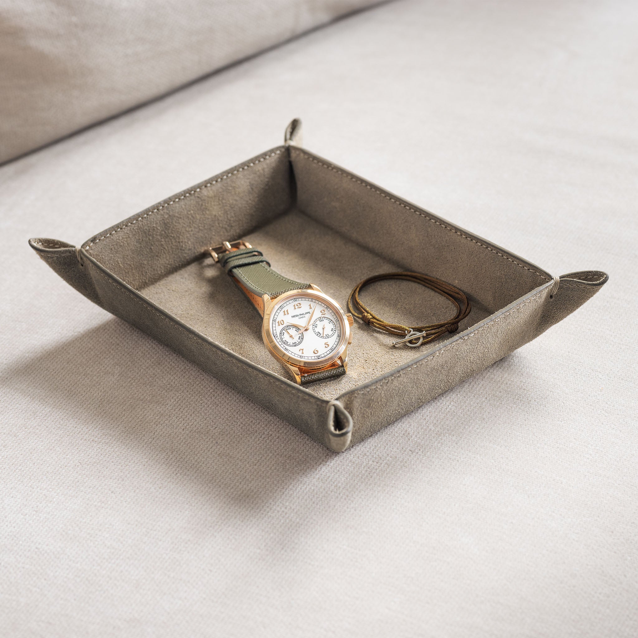 Grey Rugged Small Leather Valet Tray