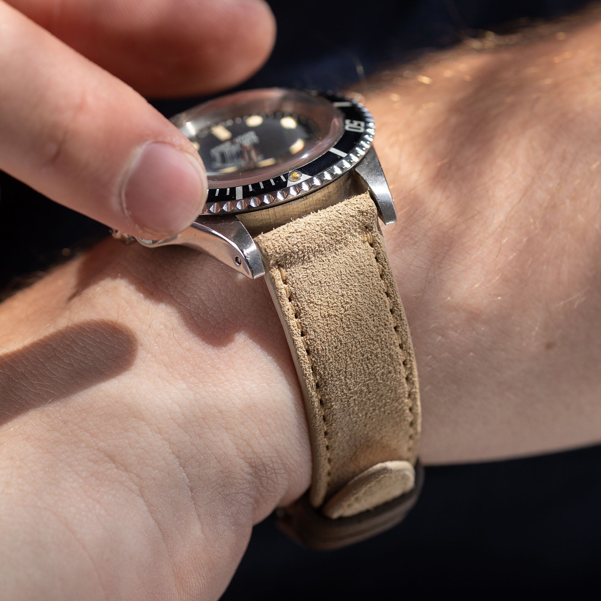 Refined Light Brown Suede Horlogeband