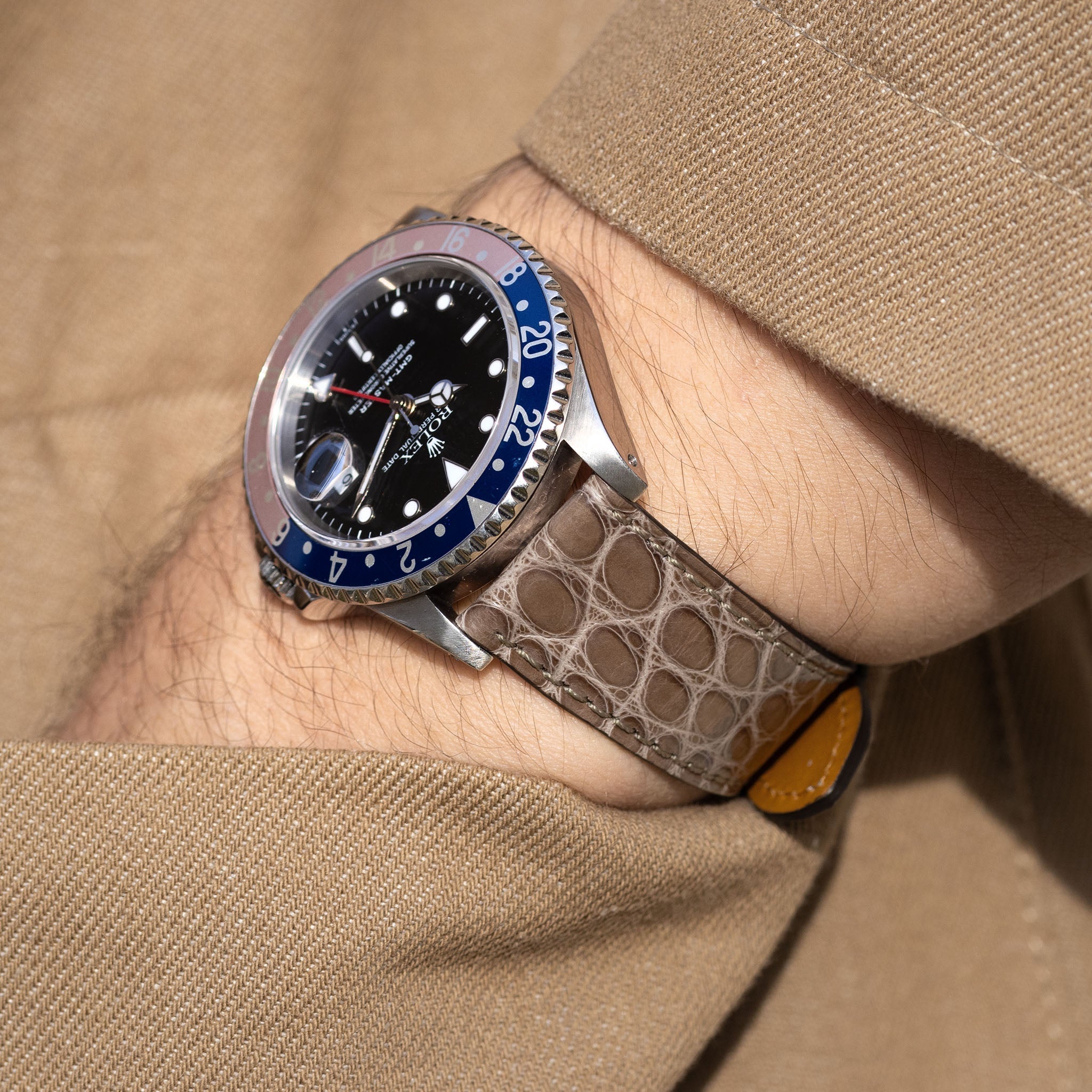 Brilliant Loutre Grey Alligator Horlogeband