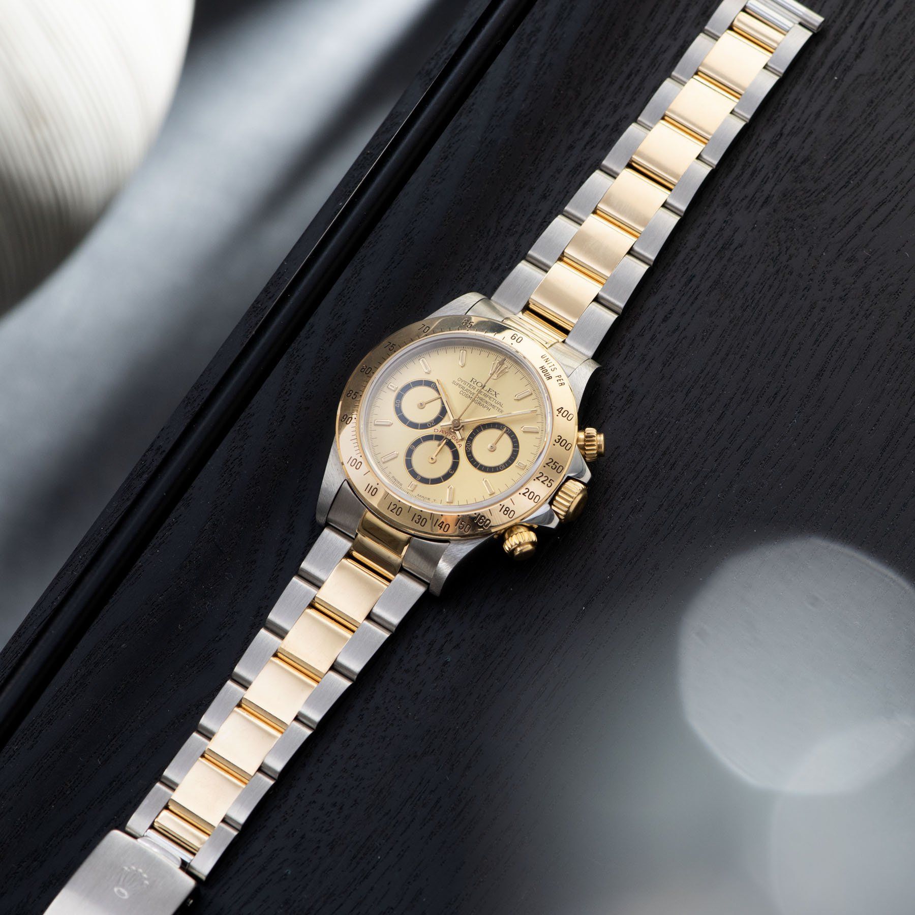 Rolex Daytona 16523 Champagne Four Line Dial with Papers