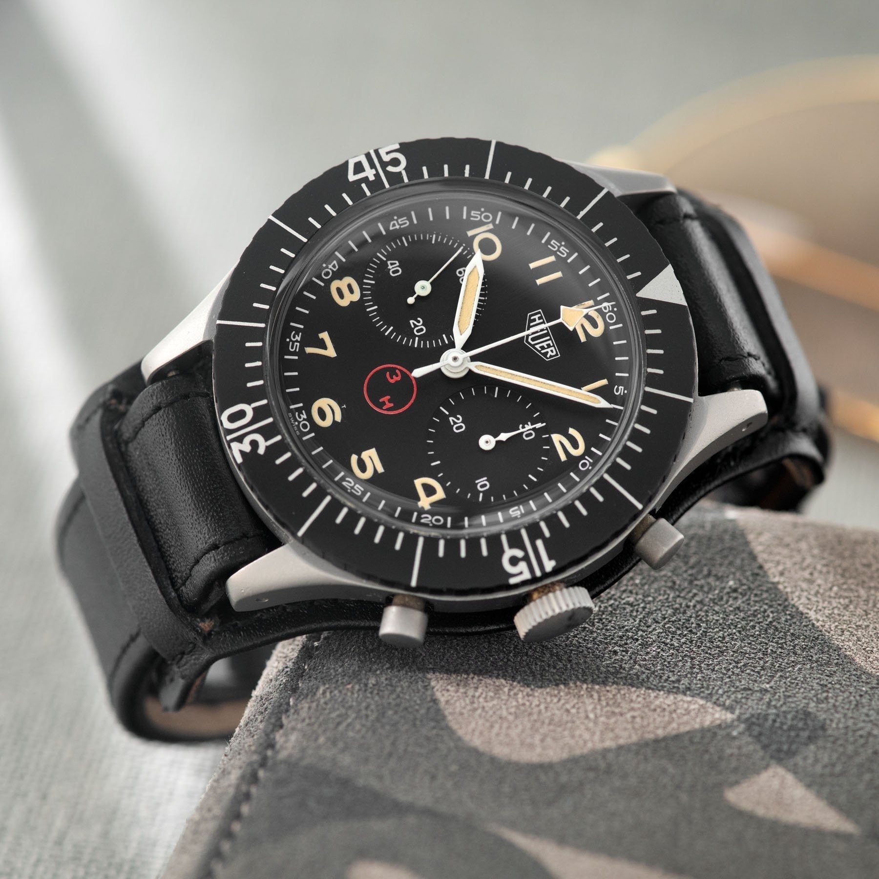 Heuer Chronograph Bundeswehr Issued Chrono 1550SG 3H