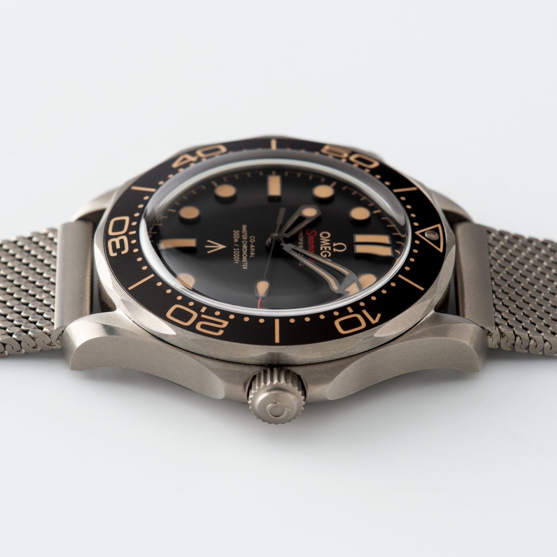 Omega Seamaster 300 James Bond Reference 210.90.42.20.01.001
