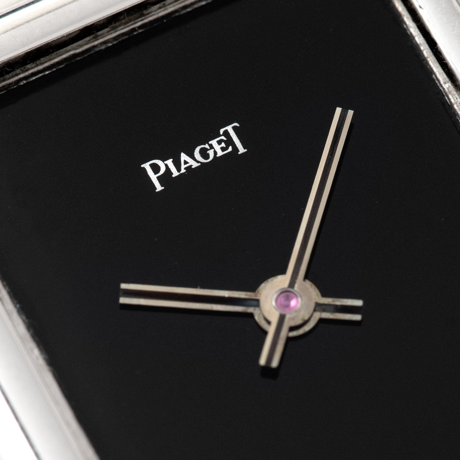 Piaget Onyx Dial White Gold ref 14101 Beta 21 Movement