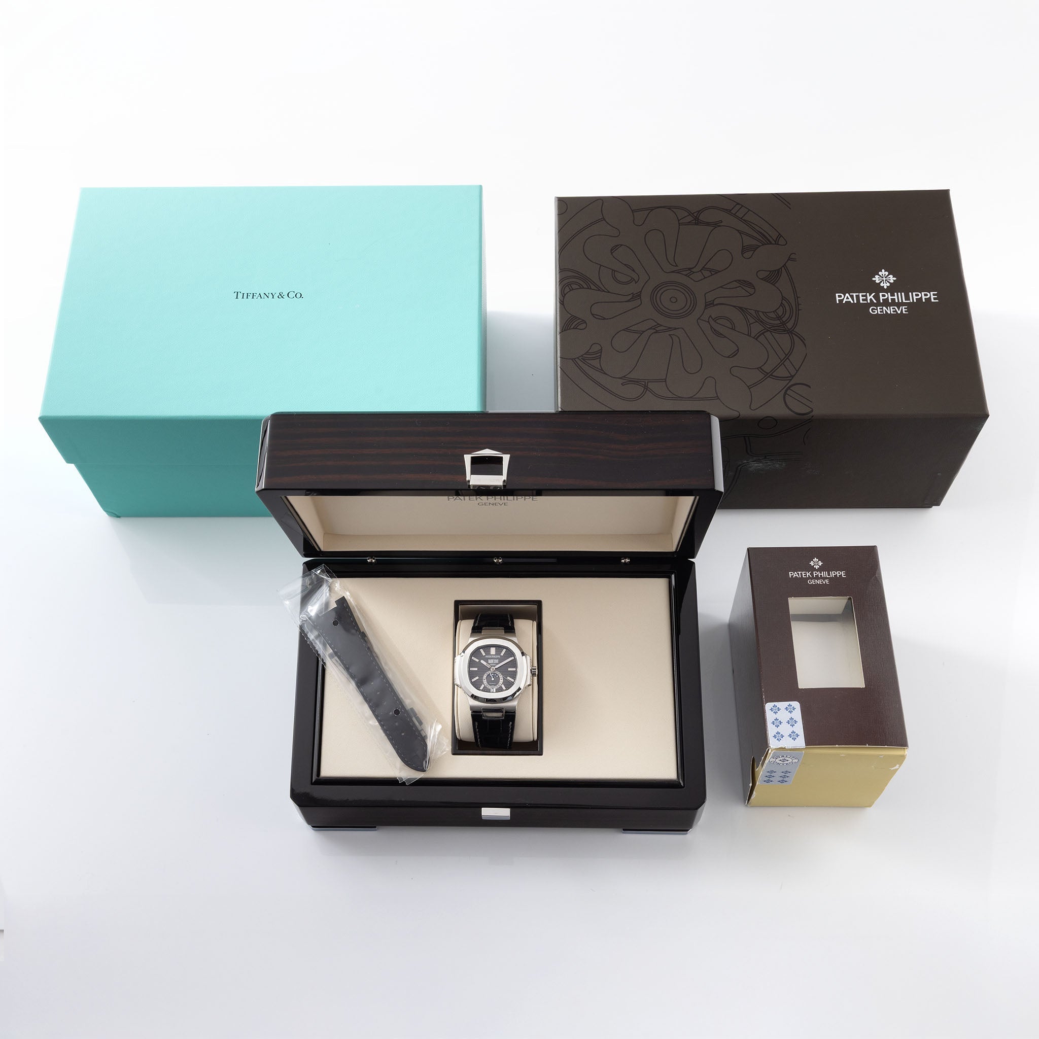 Patek Philippe Nautilus 5726A Annual Calendar retailed by "Tiffany & Co" New York Full Collectors Set