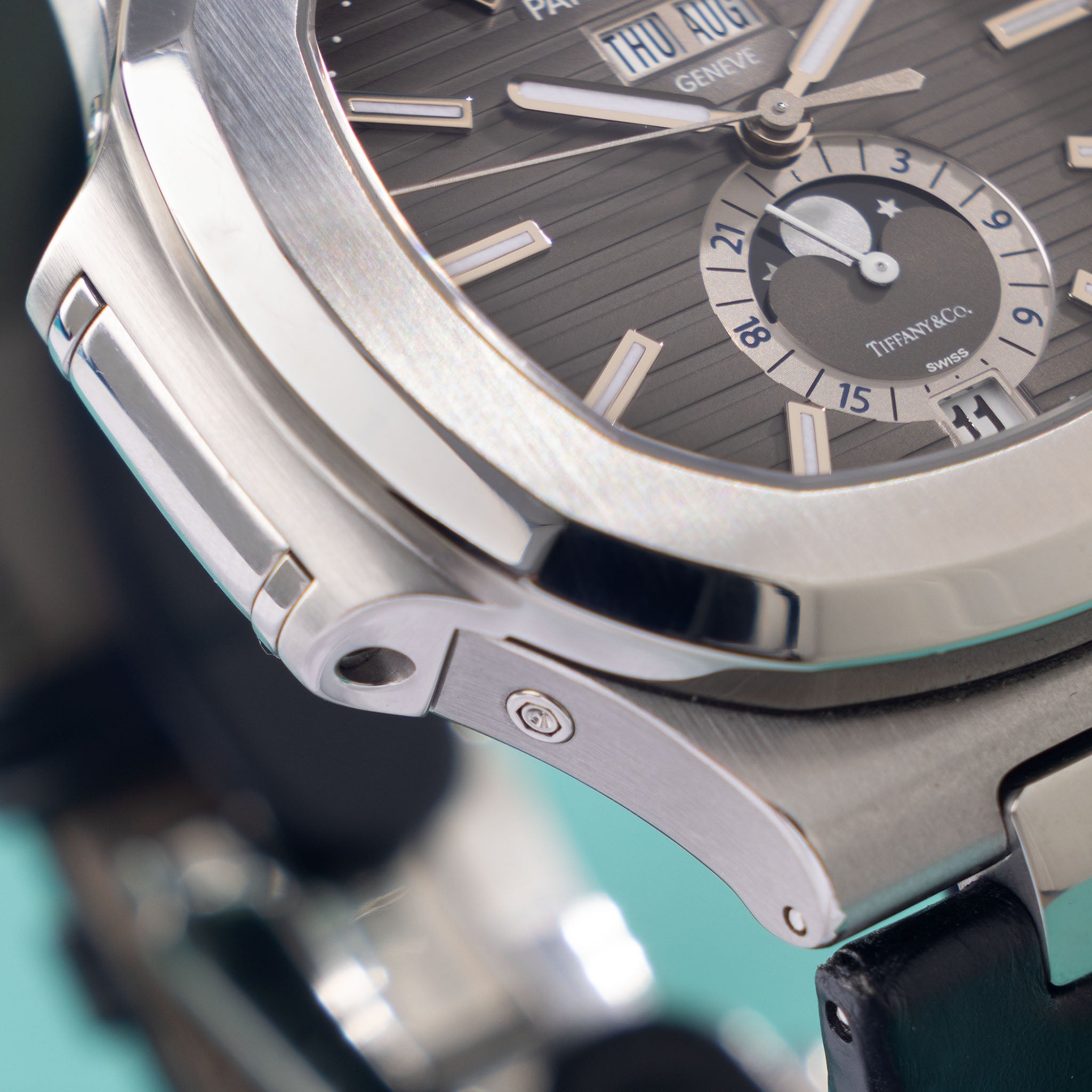 Patek Philippe Nautilus 5726A Annual Calendar retailed by "Tiffany & Co" New York Full Collectors Set