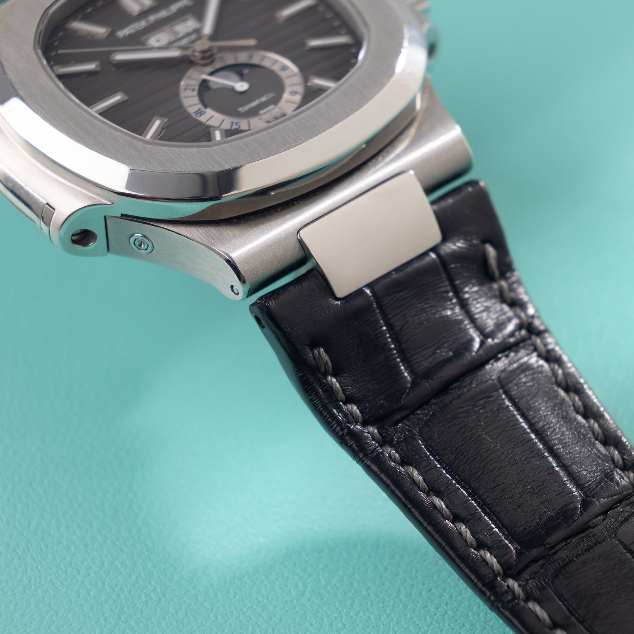 Patek Philippe Nautilus 5726A Annual Calendar retailed by "Tiffany & Co" New York Full Collectors Set