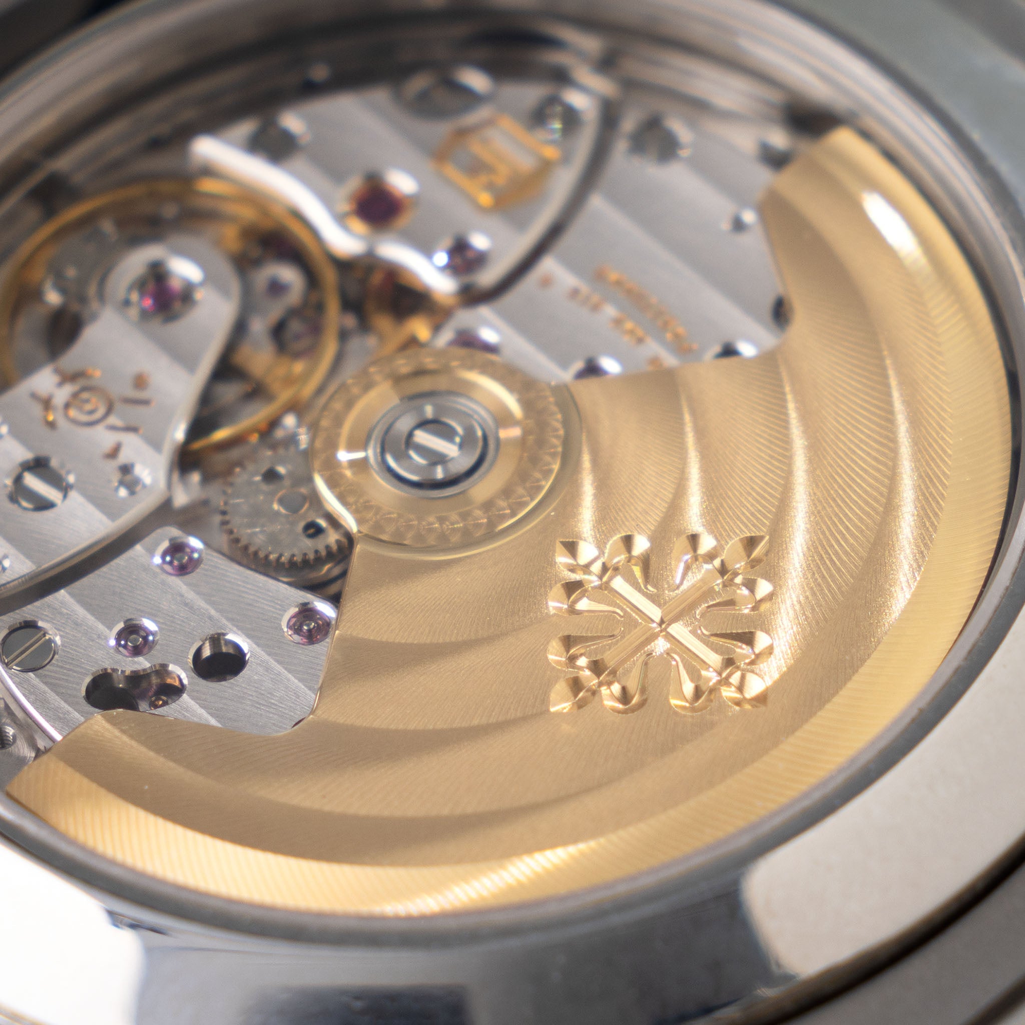 Patek Philippe Nautilus 5726A Annual Calendar retailed by "Tiffany & Co" New York Full Collectors Set