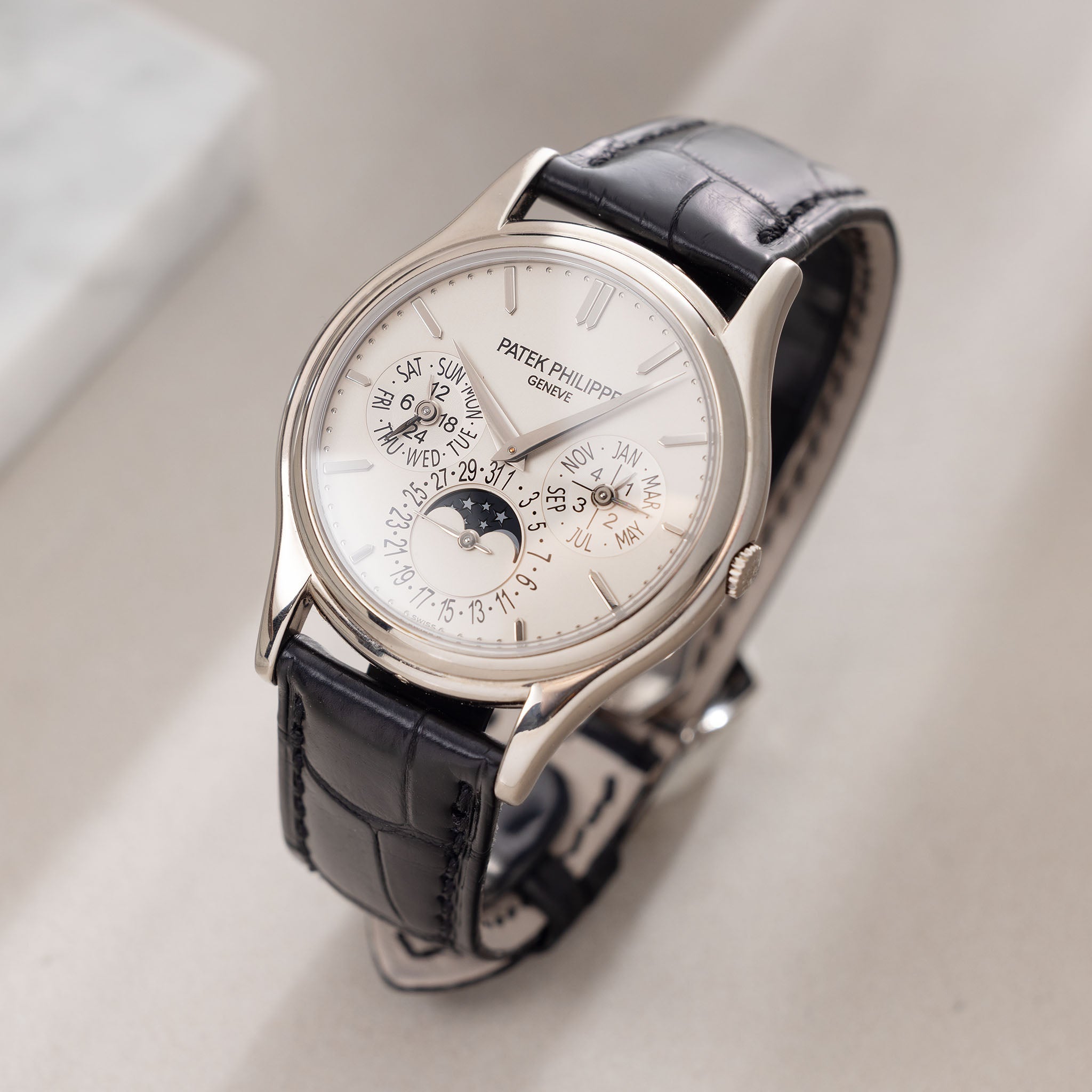 Patek Philippe Perpetual Calendar 5140G with Extract of the Archives and Box in 18k White Gold