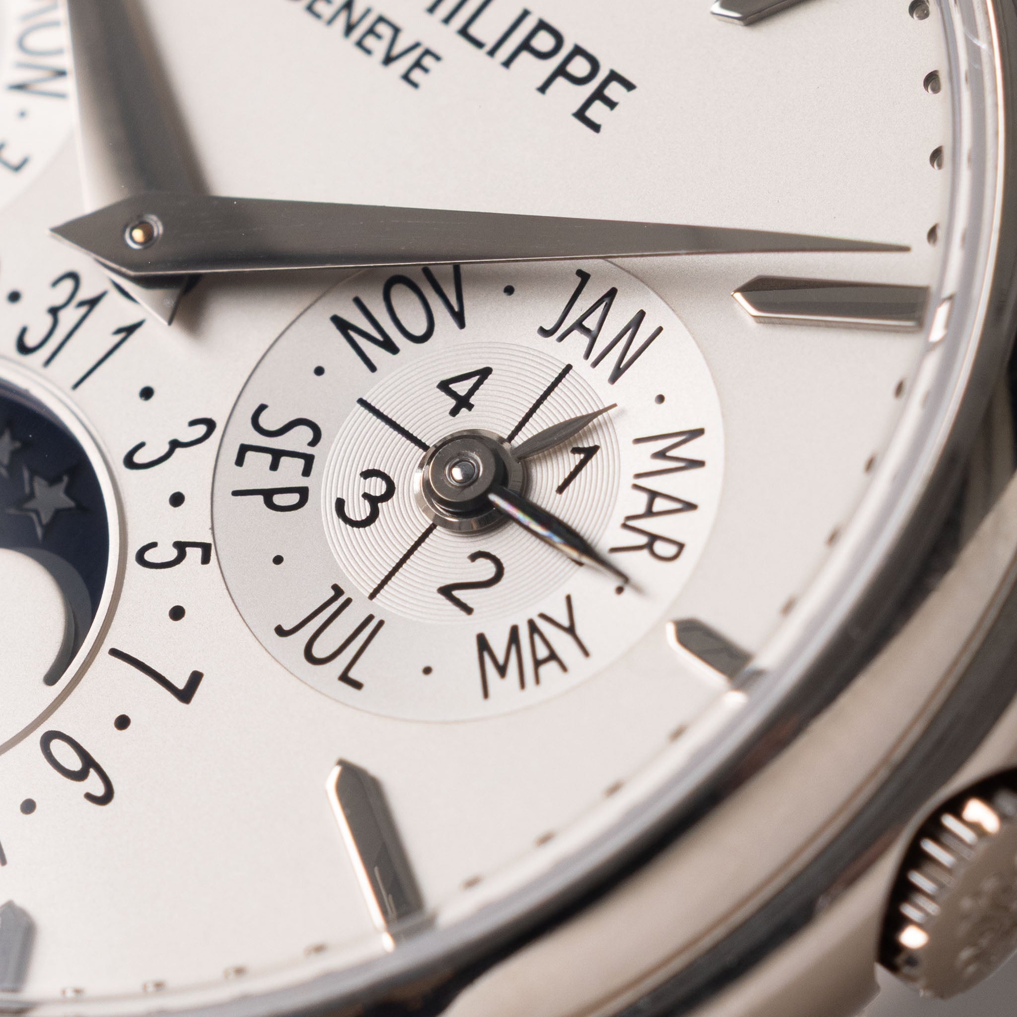 Patek Philippe Perpetual Calendar 5140G with Extract of the Archives and Box in 18k White Gold