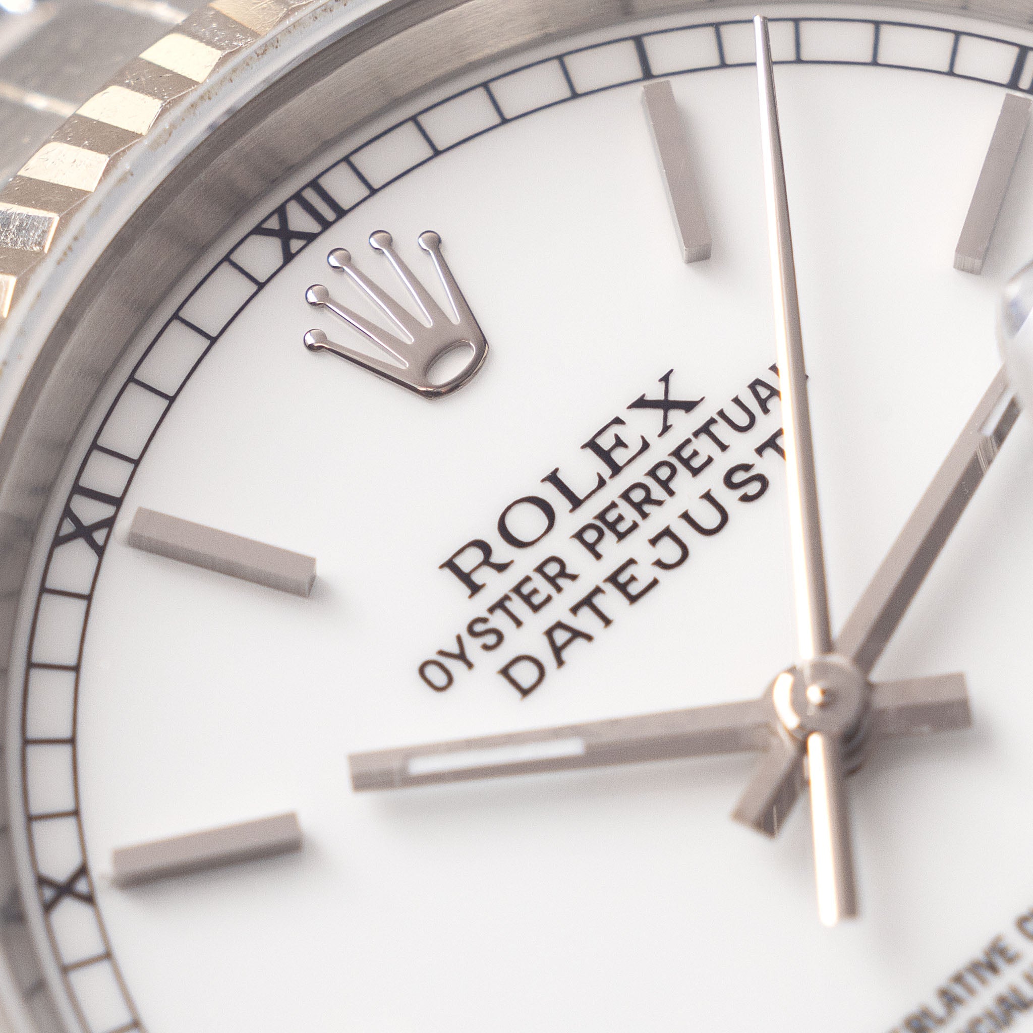 Rolex Datejust 16234 "Porcelain Dial" Box and Paper set