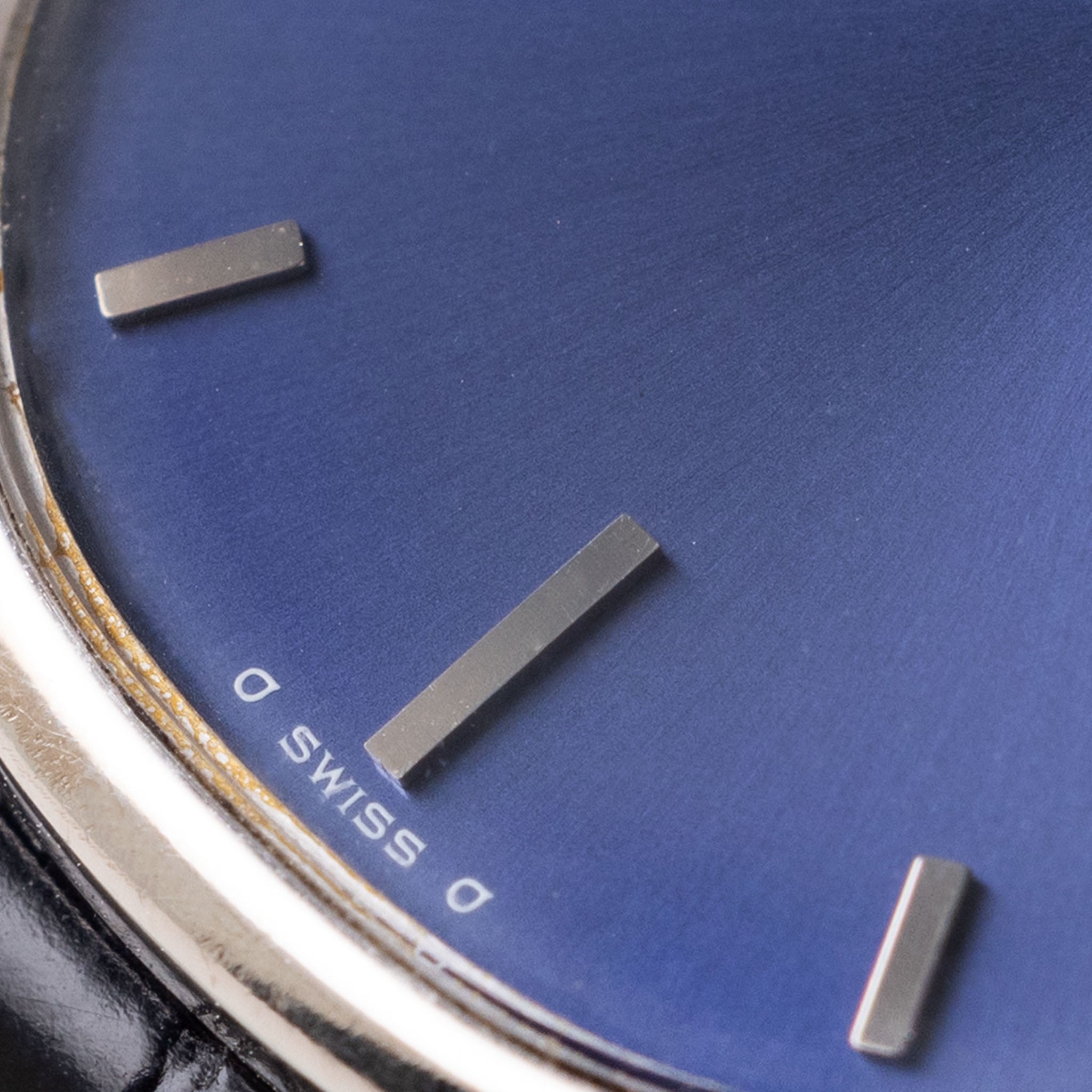 Patek Philippe Golden Ellipse Blue Dial in 18k White Gold ref. 3846G