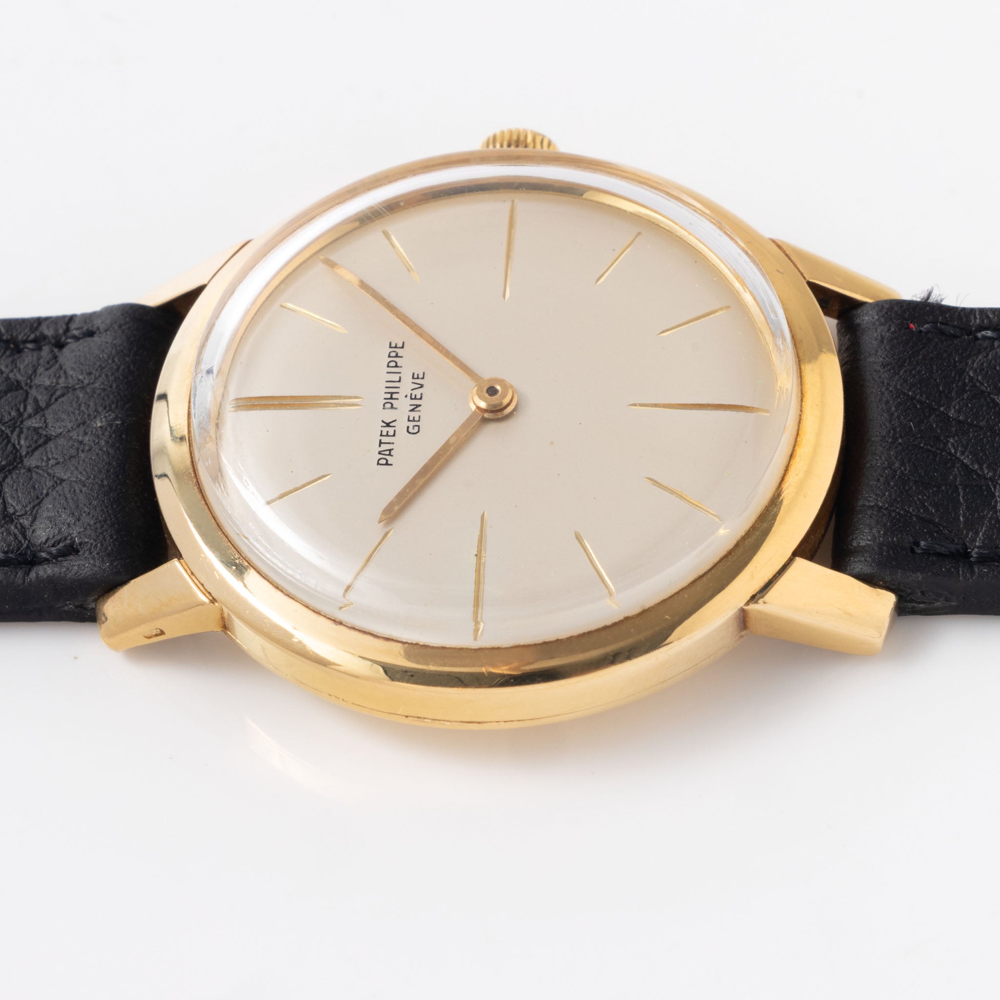 Patek Philippe Calatrava 2593J in 18k yellow gold with Extract of the Archives
