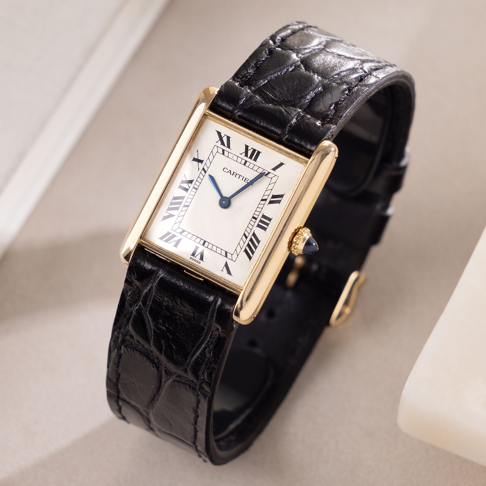 Cartier Tank Louis ultra thin cream dial ref 96019 in 18 k yellow gold