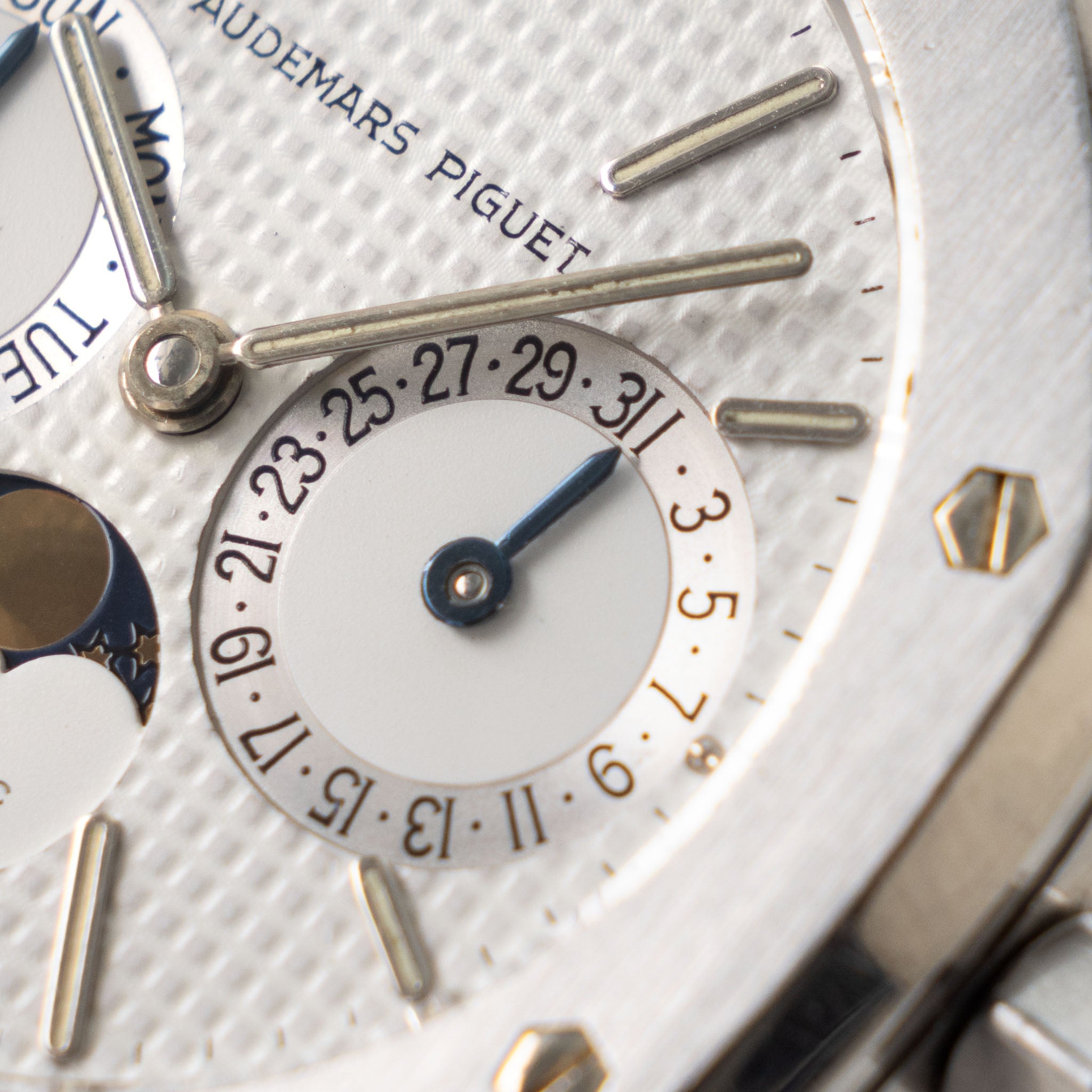 Audemars Piguet Royal Oak Day-Date Moonphase ref 25594ST Mk1 Dial