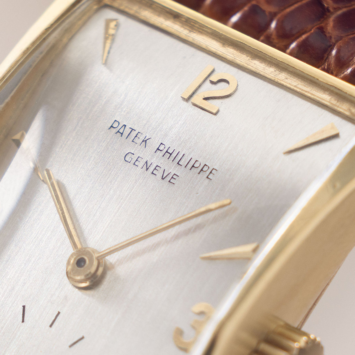 Patek Philippe ref. 1593 Hour Glass in 18k Yellow Gold
