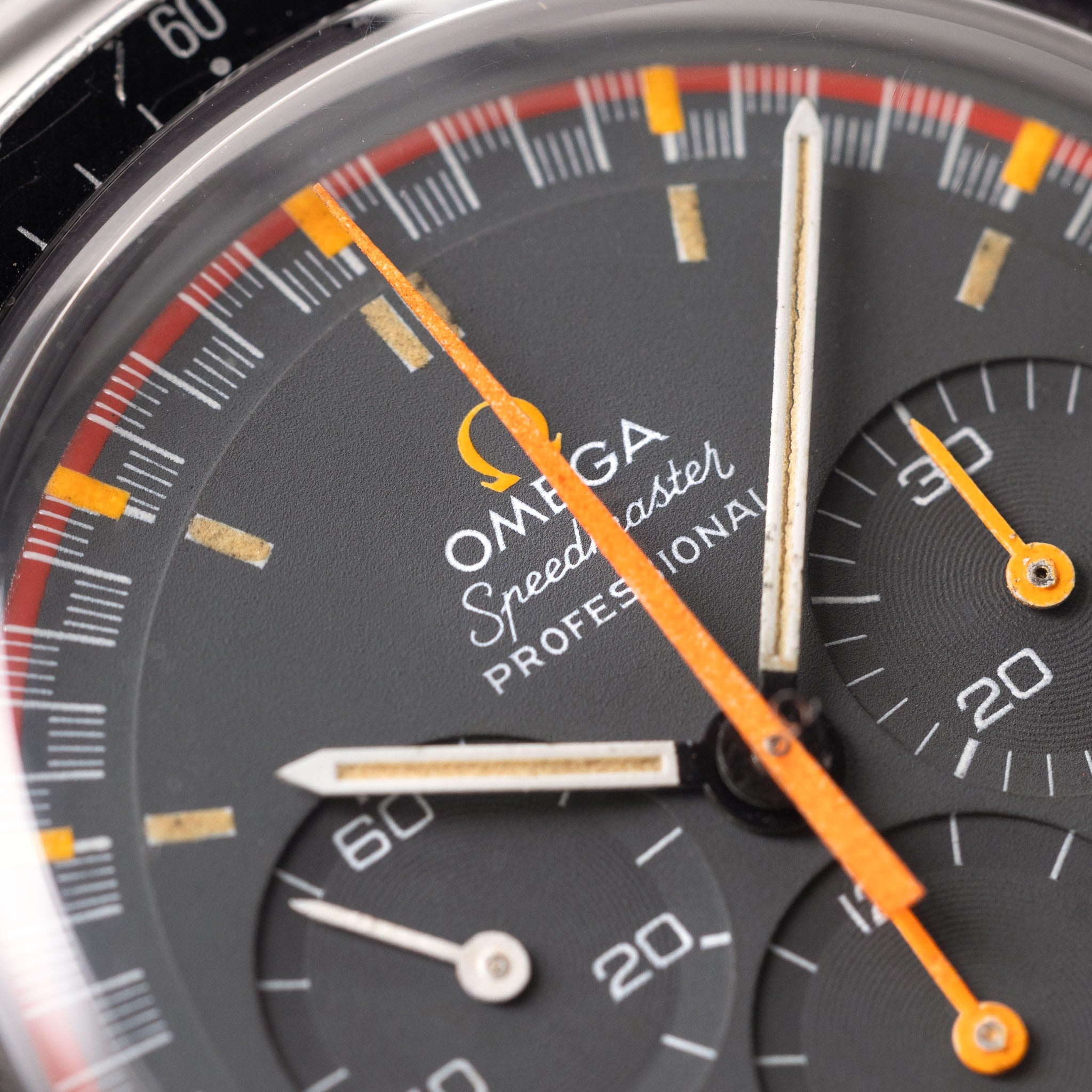Omega Speedmaster 145.022-69 Grey Racing dial with Original Box and Booklet