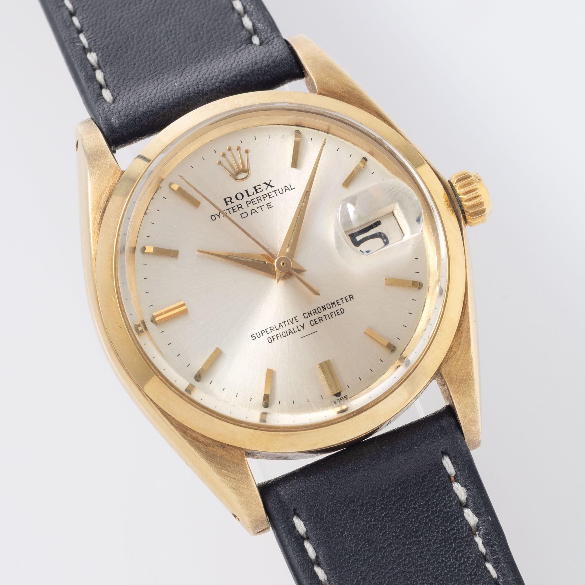 Rolex Oyster Perpetual 1500 Silver Underline Dial in 14k Yellow Gold