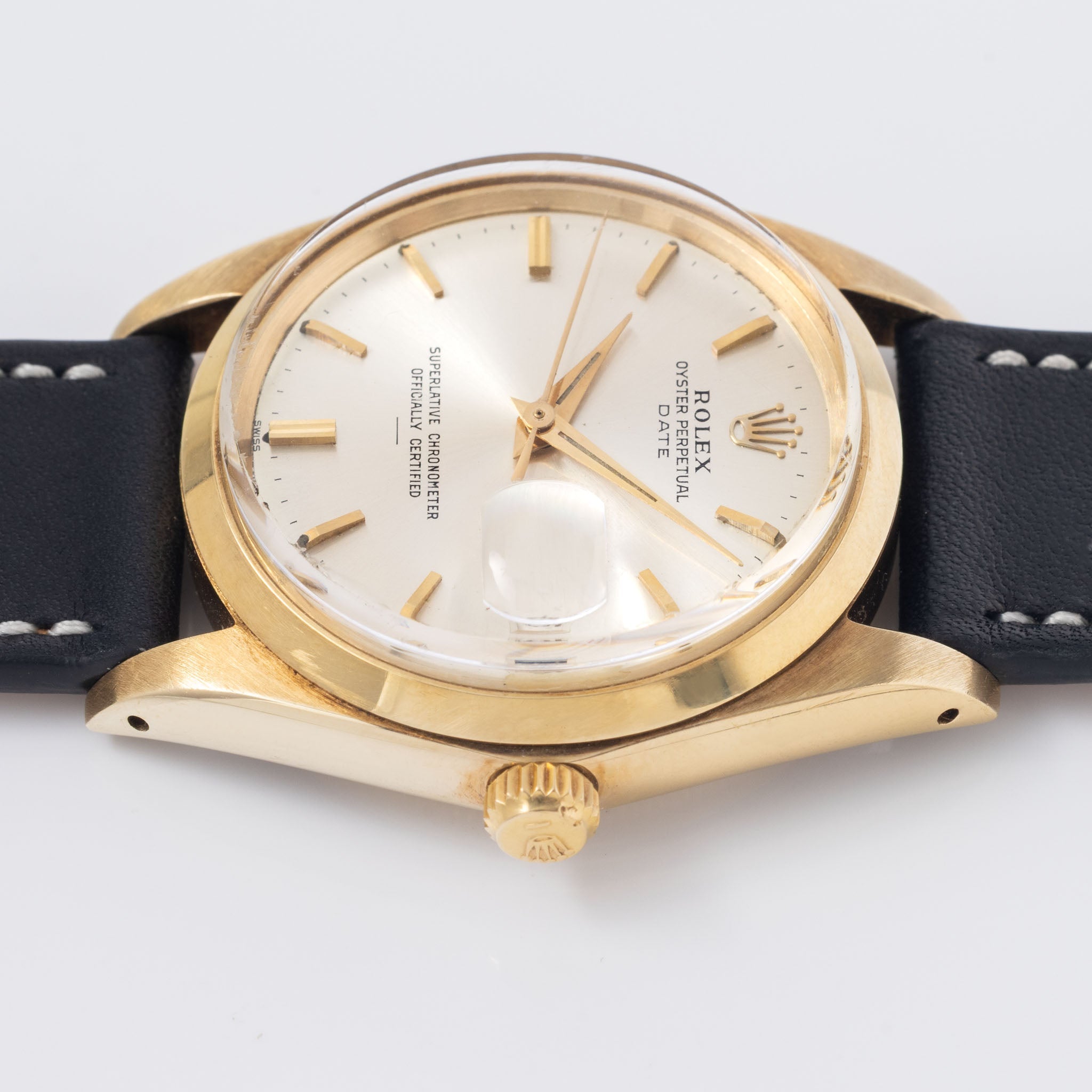 Rolex Oyster Perpetual 1500 Silver Underline Dial in 14k Yellow Gold