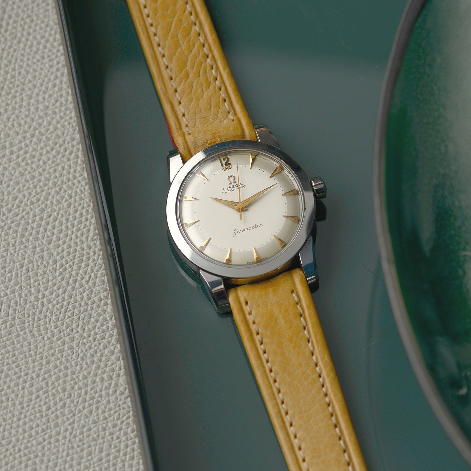 Vintage NOS Omega Seamaster Dress Watch ref 2577