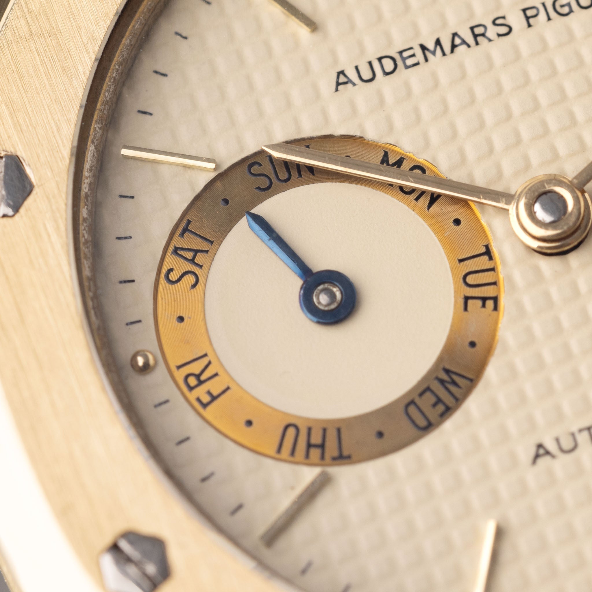 Audemars Piguet Royal Oak 5572BA Day-Date 18kt Yellow Gold "Owl" With Archive Extract