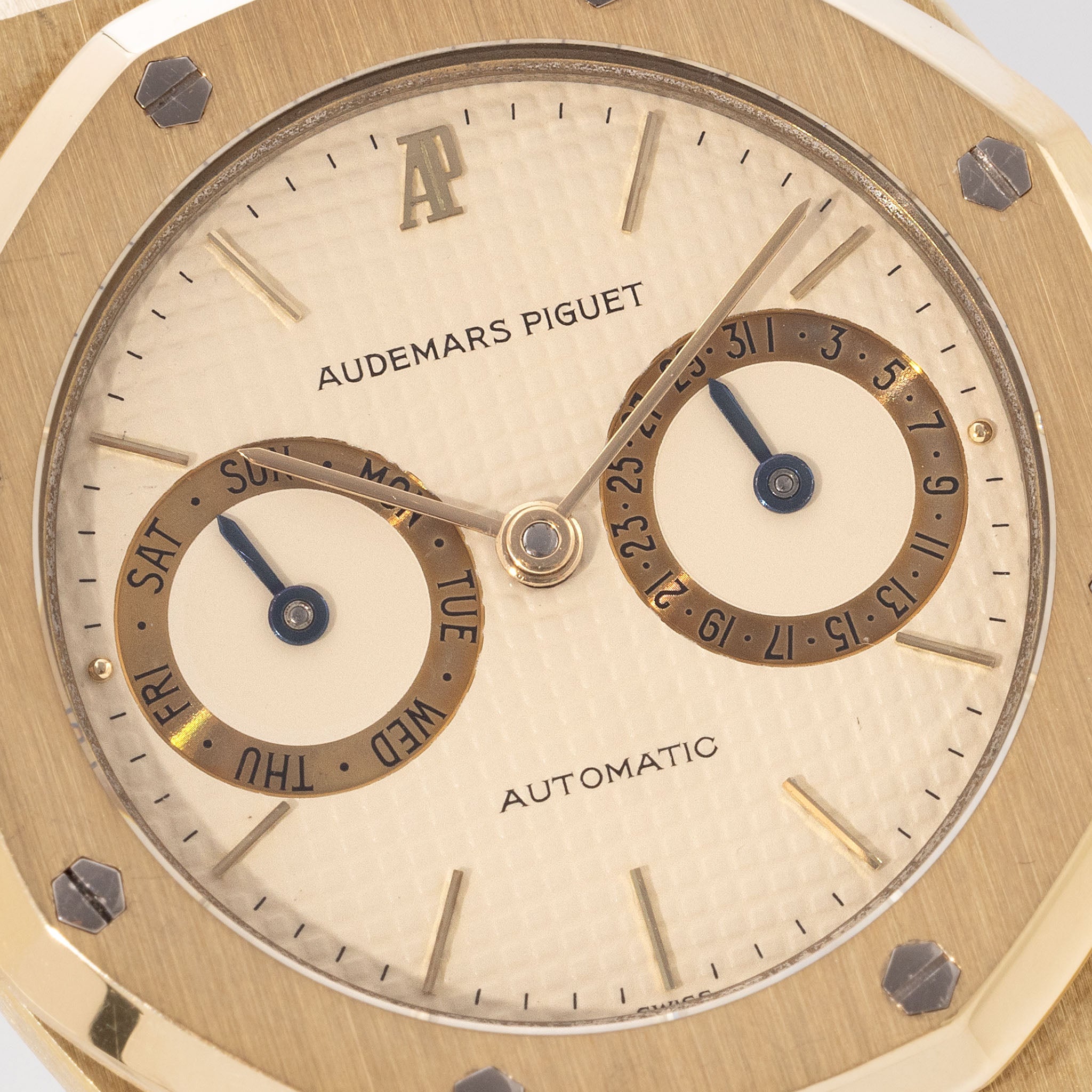 Audemars Piguet Royal Oak 5572BA Day-Date 18kt Yellow Gold "Owl" With Archive Extract