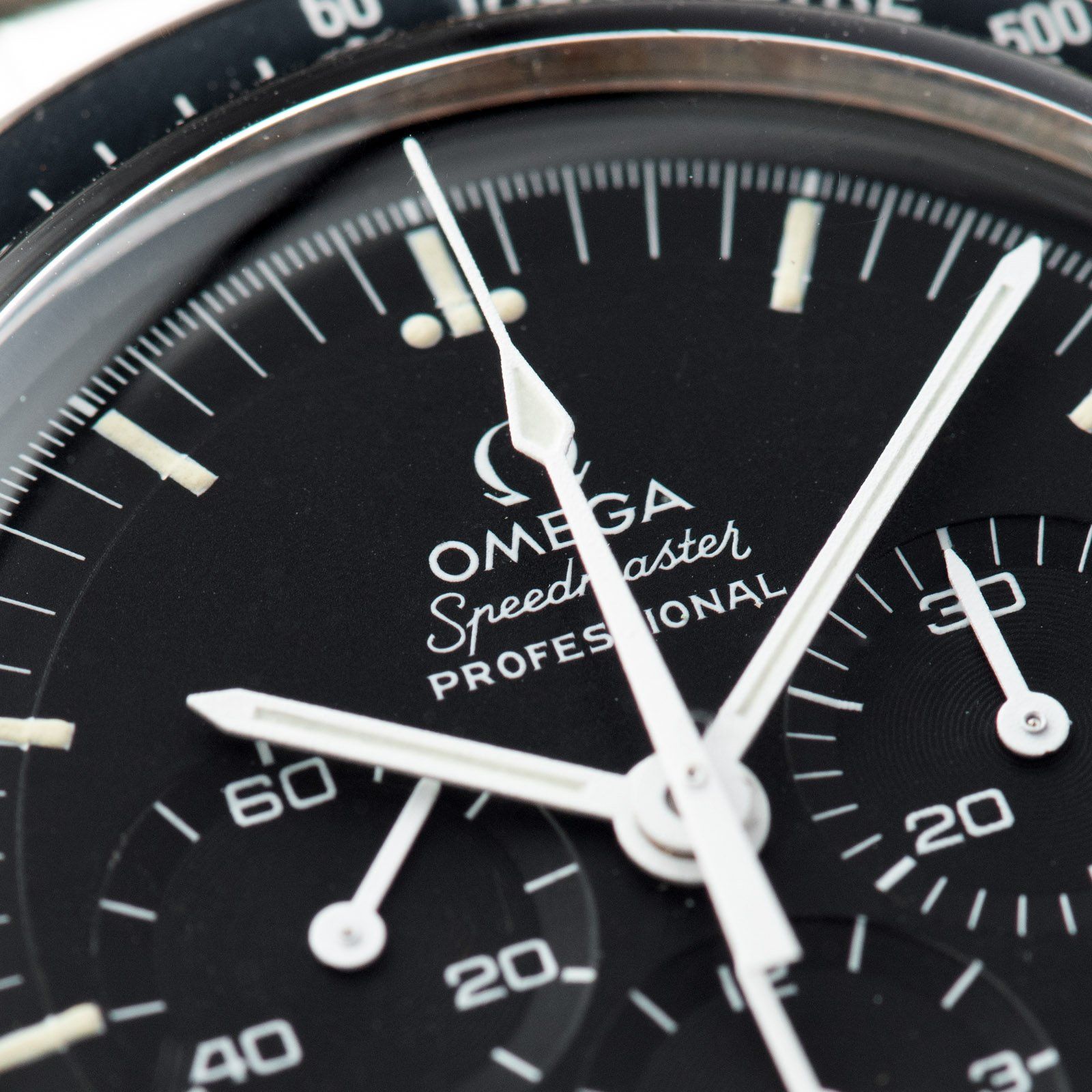 Omega Speedmaster 145.022-69 Straight Writing