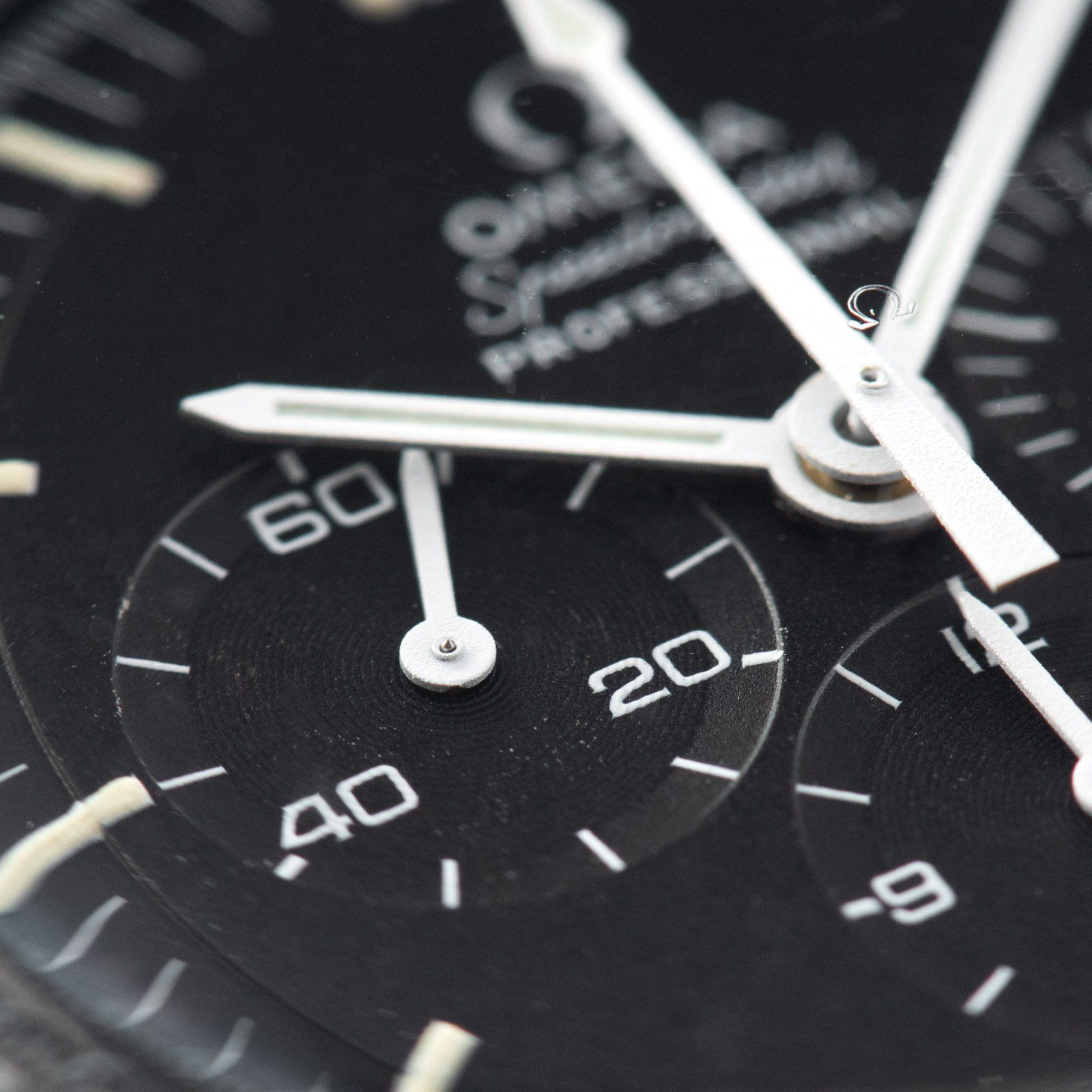 Omega Speedmaster 145.022-69 Straight Writing