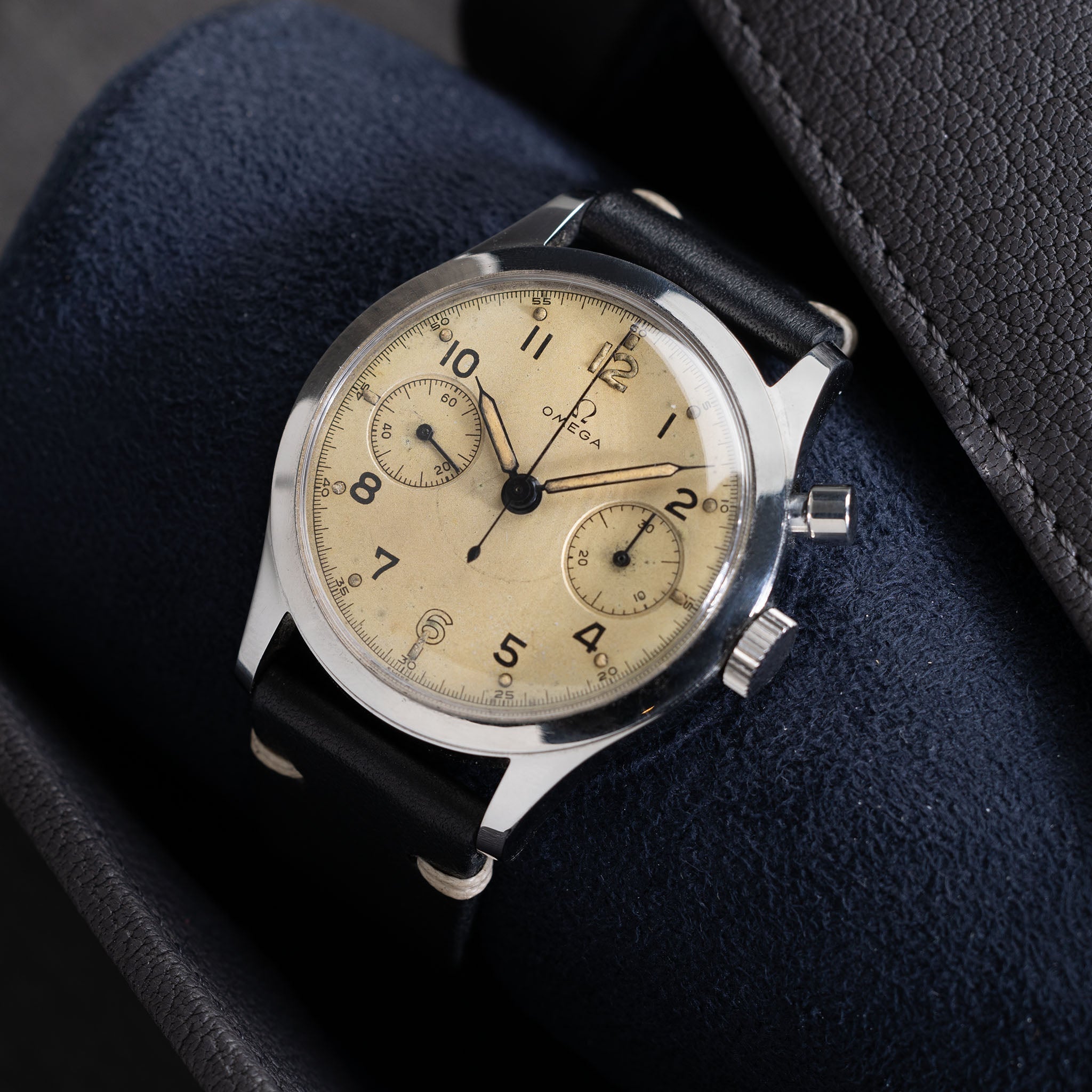 Omega RCAF Monopusher ref 6W/16 Chronograph issued to the Canadian Airforce