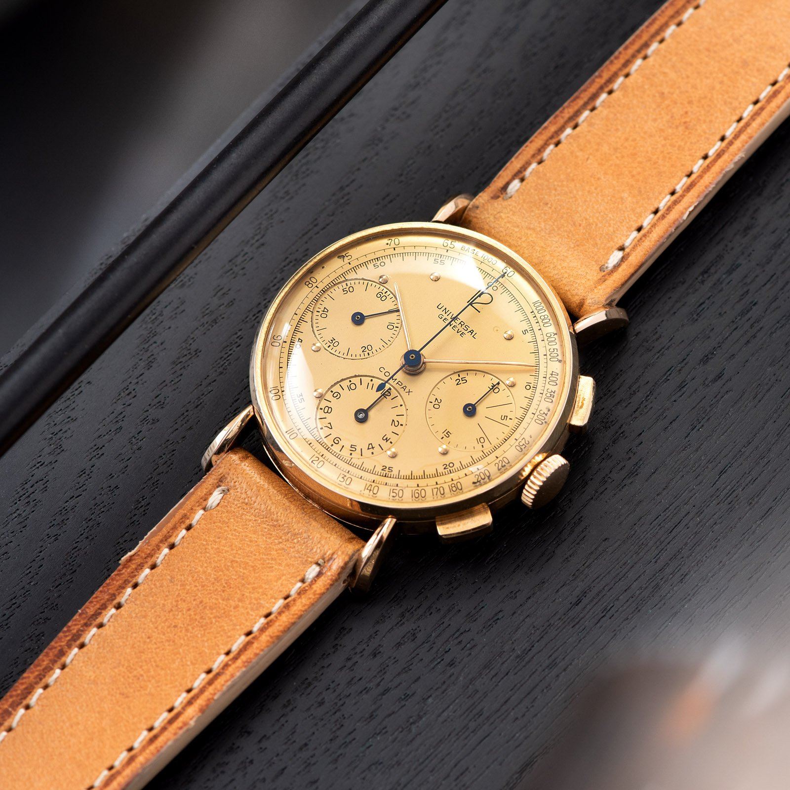 Universal Geneve Chronograph Tri Compax 18kt Rose Gold