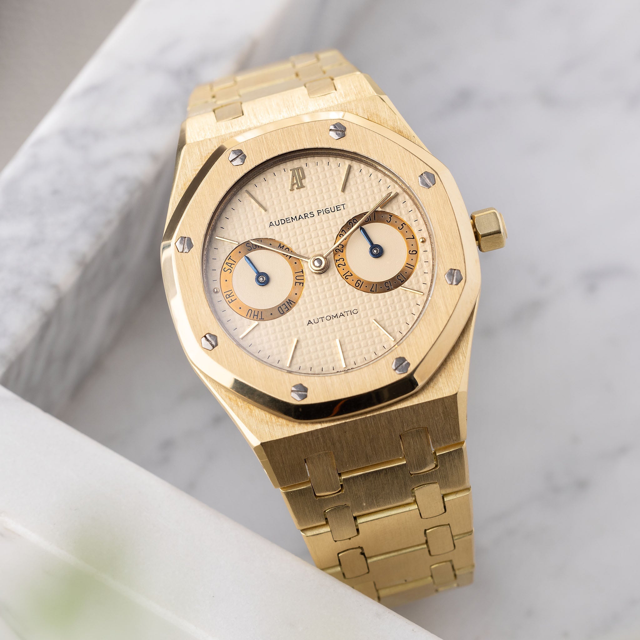 Audemars Piguet Royal Oak 5572BA Day-Date 18kt Yellow Gold "Owl" With Archive Extract