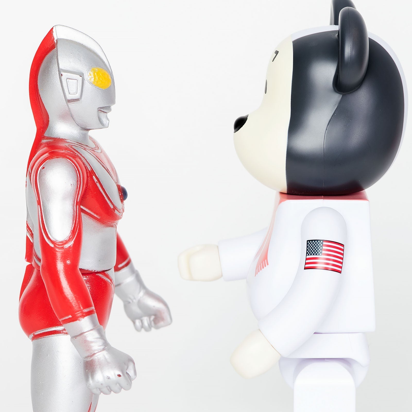 Omega Journey Chapter 3 - Tonight’s Main Fight: Ultraman vs. Snoopy