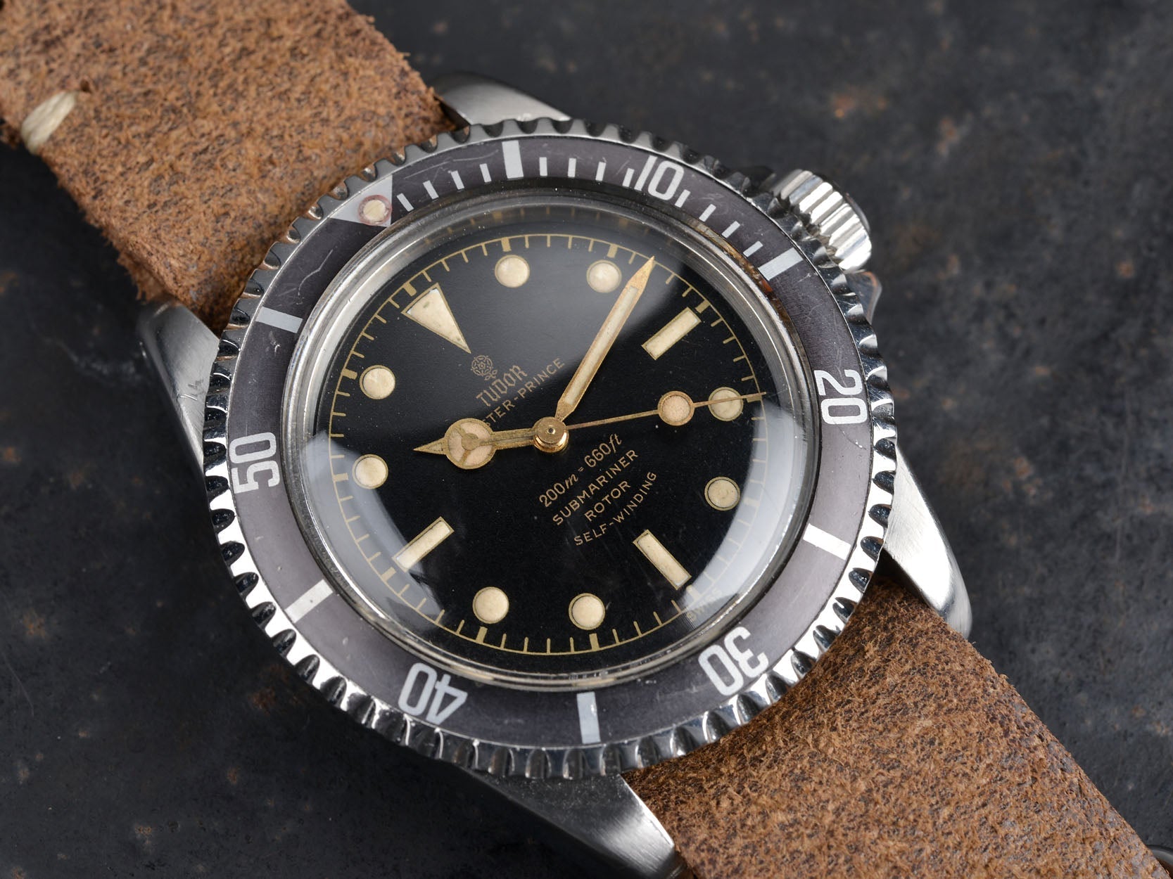 Tudor 7928 PCG Gilt Submariner Exclamation Dot