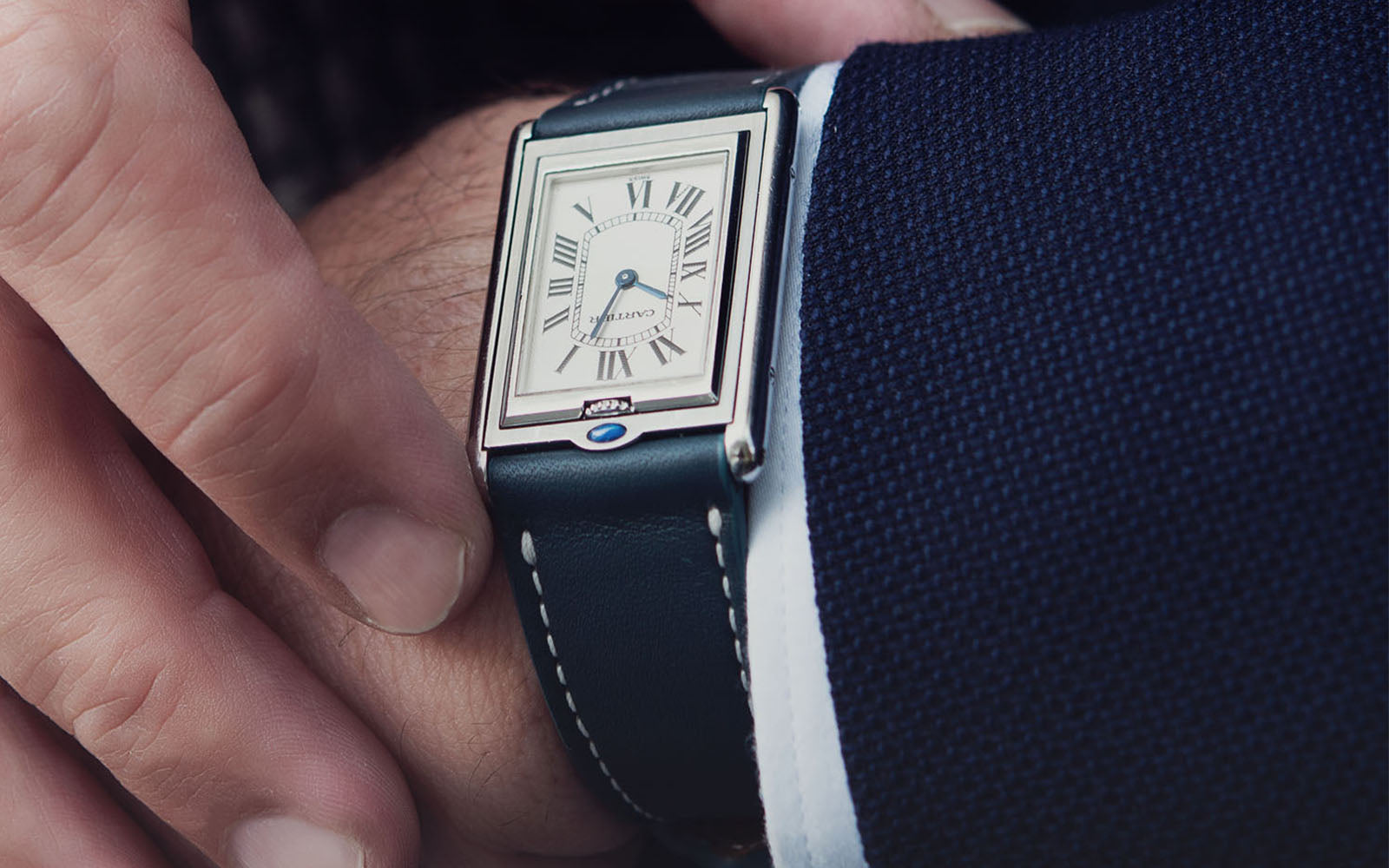 Strap Guide – The Cartier Tank Basculante 20 mm