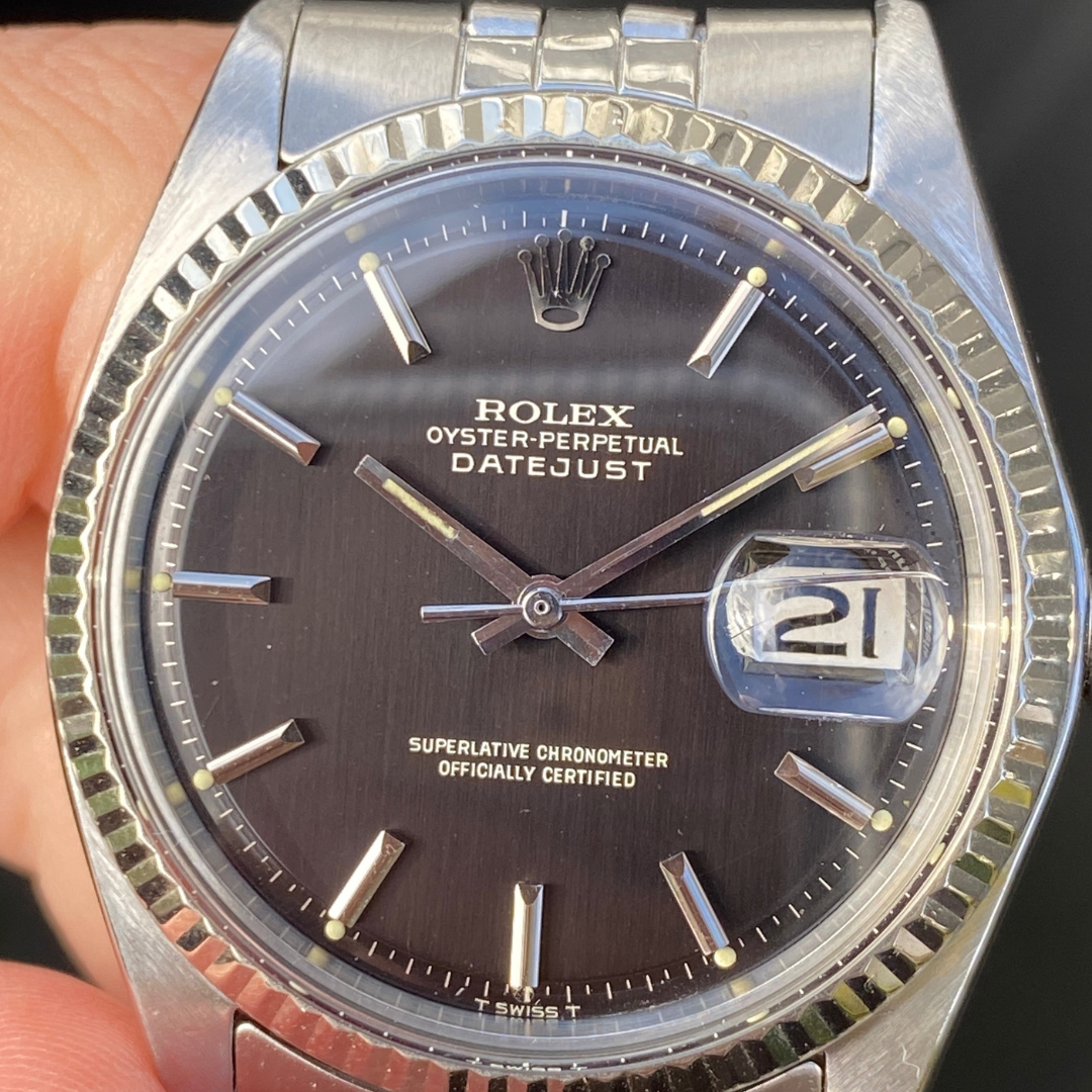 Rolex Datejust 1601 Vertical brush Gilt Dial with Rolex Service Papers