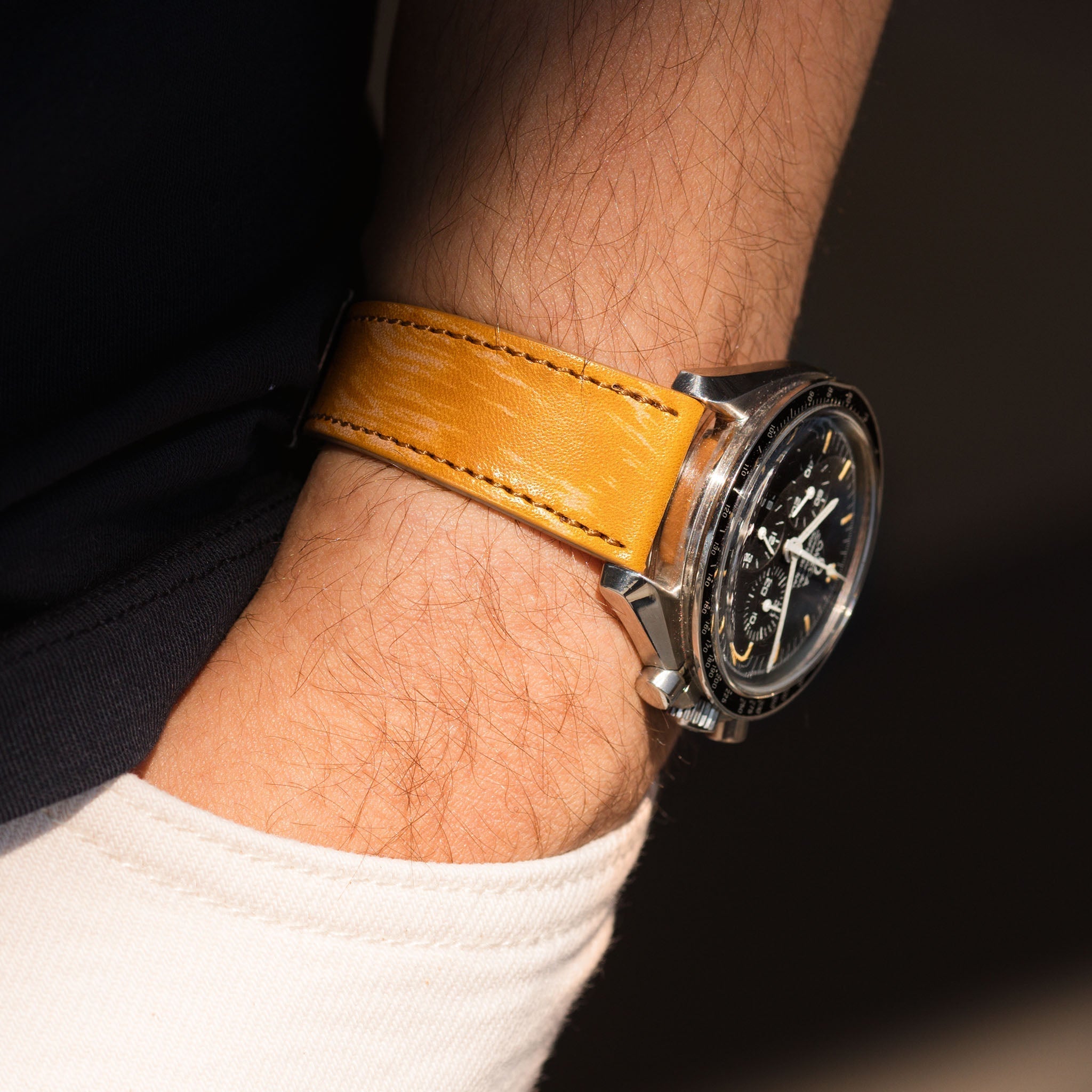 Elegant_Yellow_brown_Leather_Watch_Strap_Omega_Speedmaster_145.0022_patina