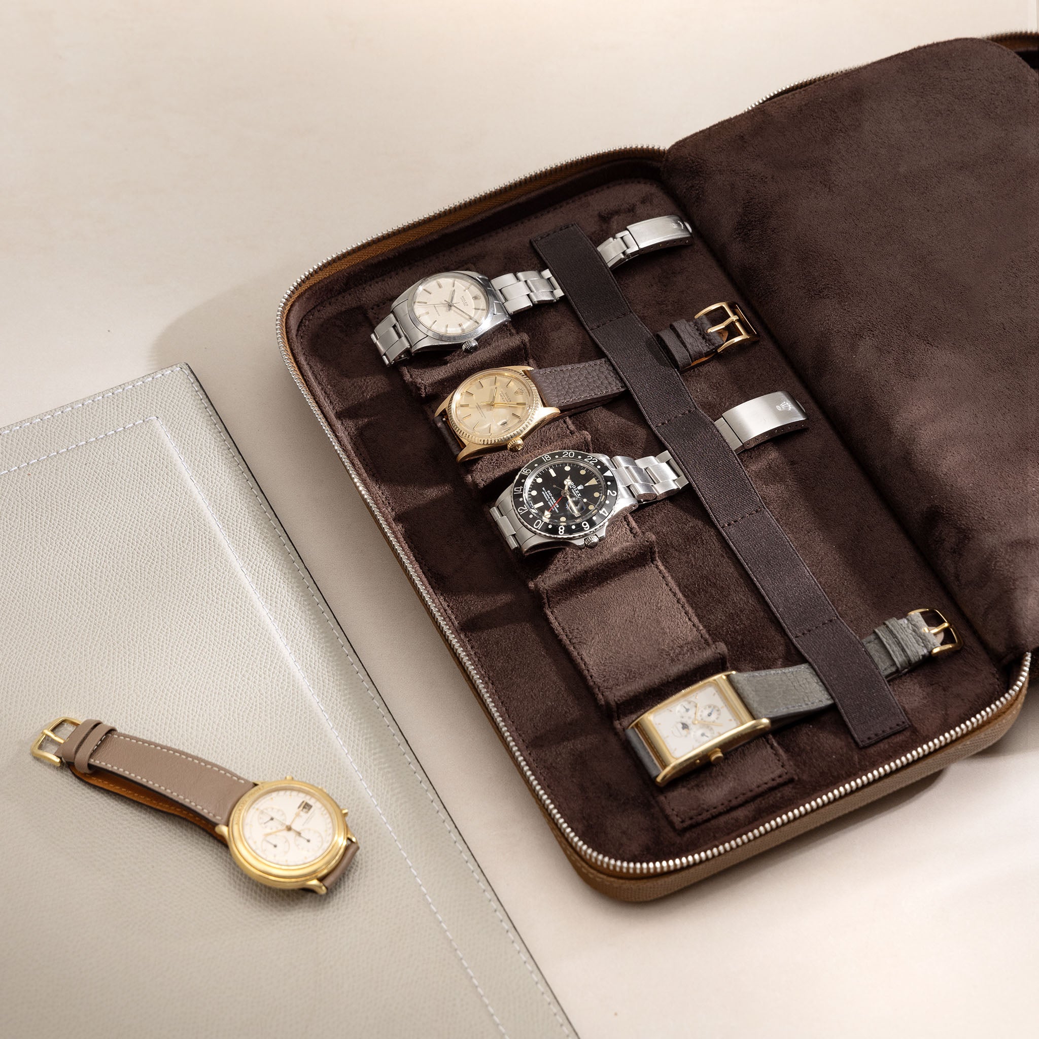 The Berlin 10 Watch Leather Zip Folder - Jubilee Edition by JPM for Bulang and Sons