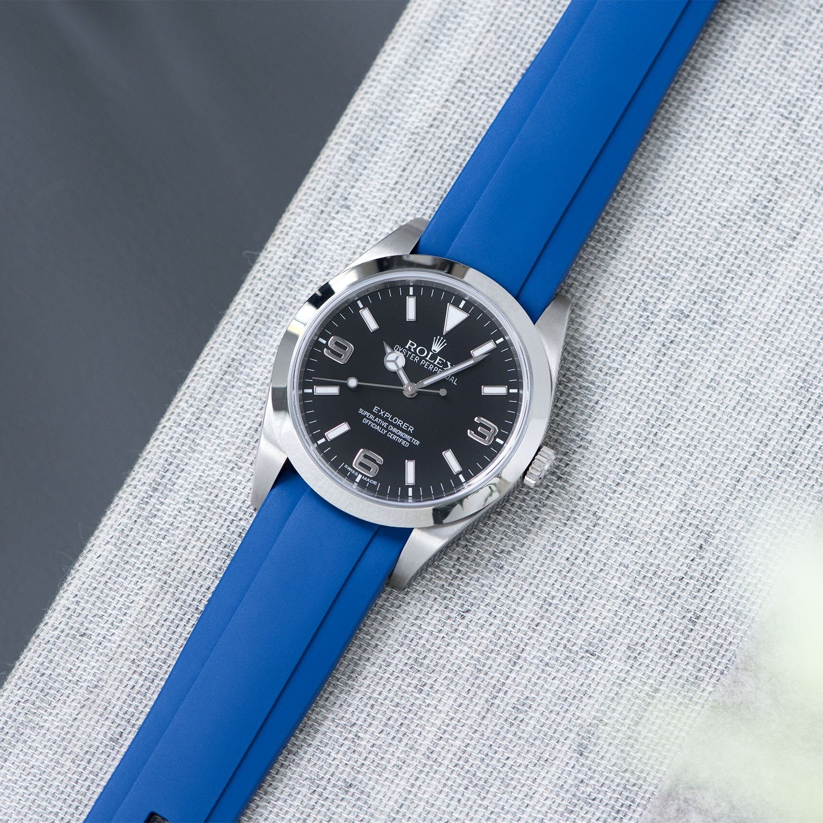 Everest Curved End Blue Rubber Strap With Tang Buckle ONLY For Moder