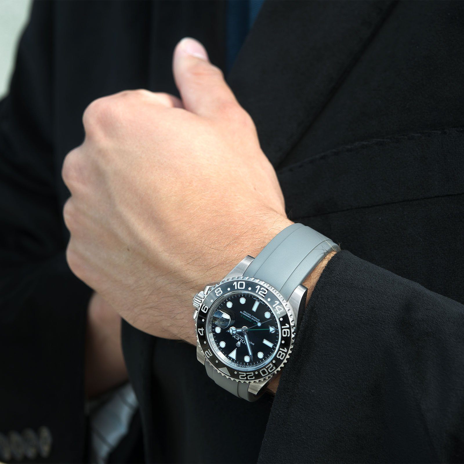Everest Curved End Grey Rubber Strap With Tang Buckle - ONLY For Modern Rolex
