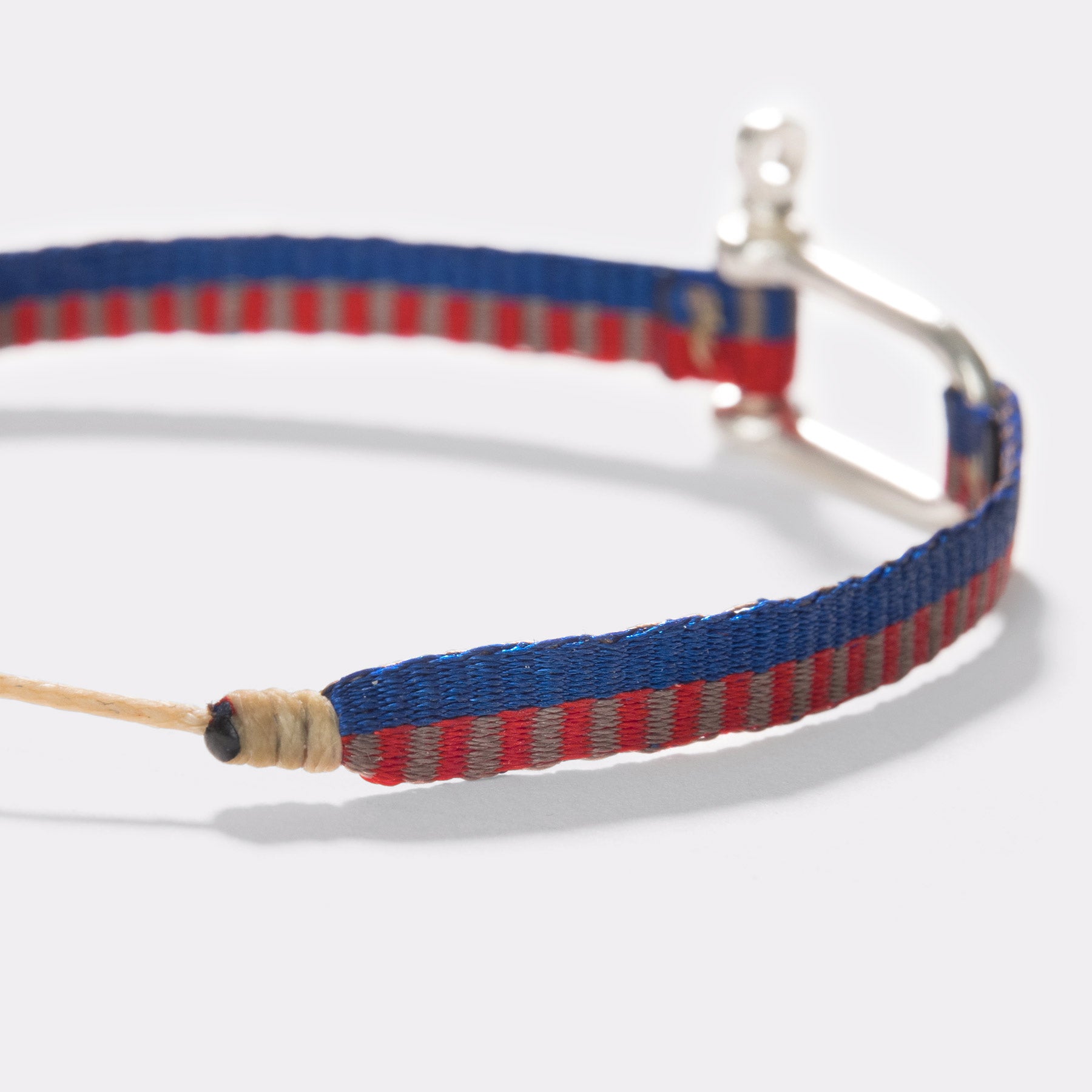 Guanabana Handmade Woven Bracelet Bracelet Blue and Red with Horse Shoe