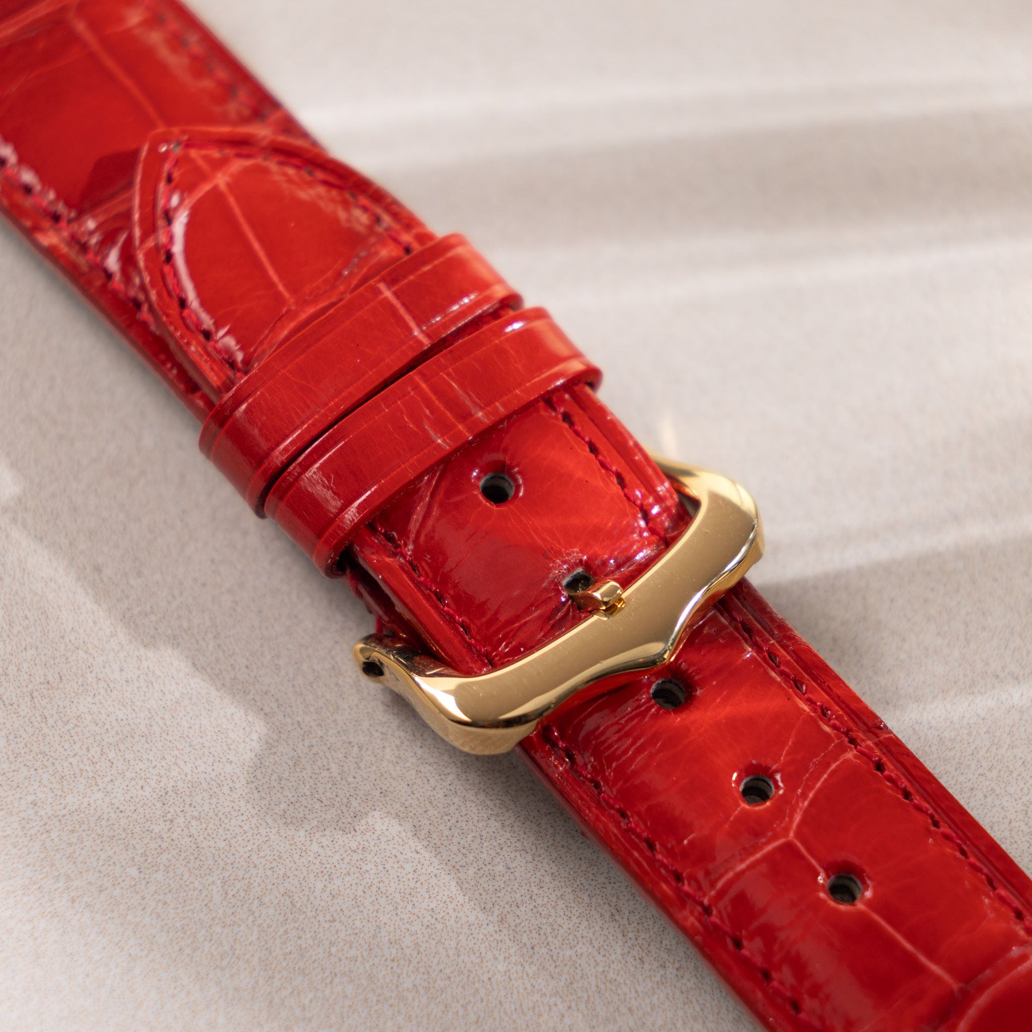 Horlogeband voor Cartier 17.5 mm - The Deep Red Full Cut Alligator