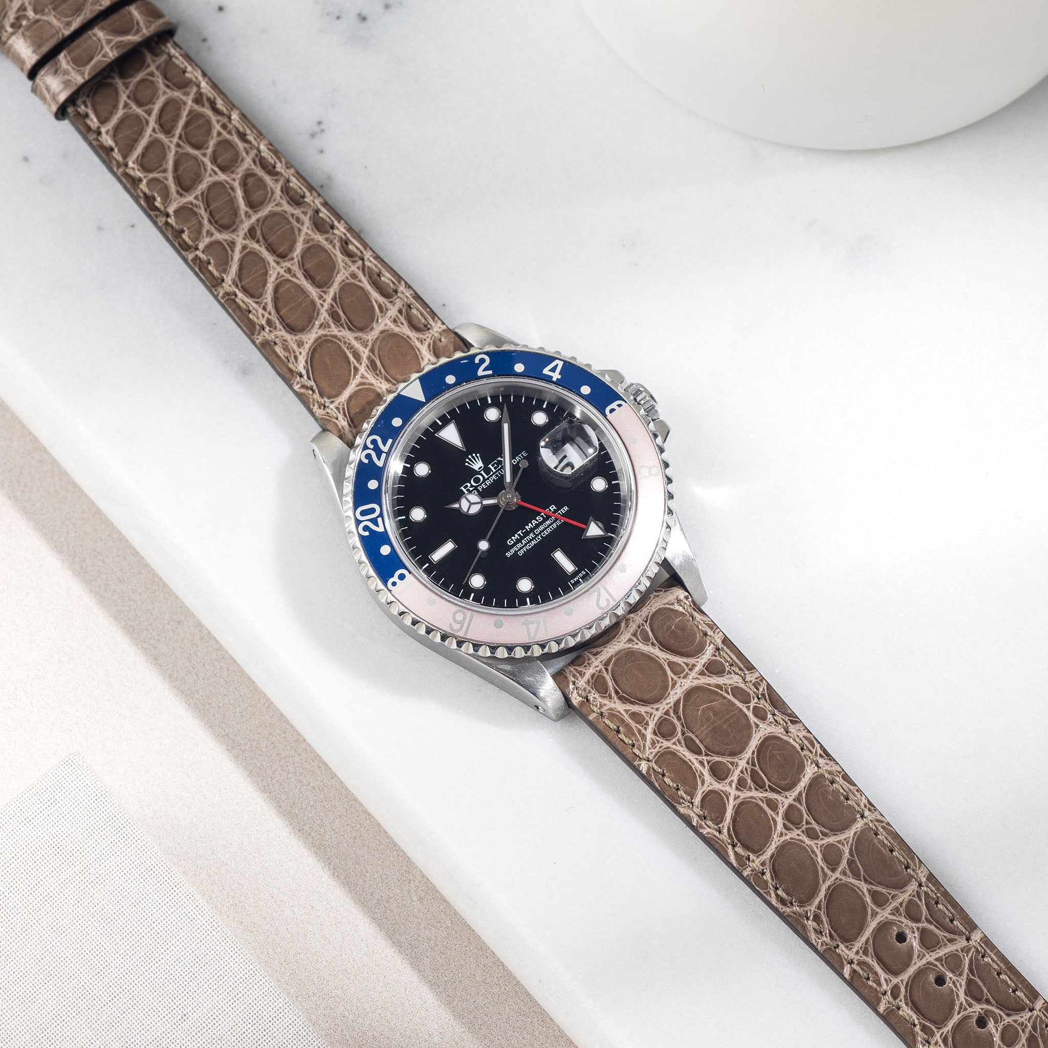 Brilliant Loutre Grey Alligator Horlogeband