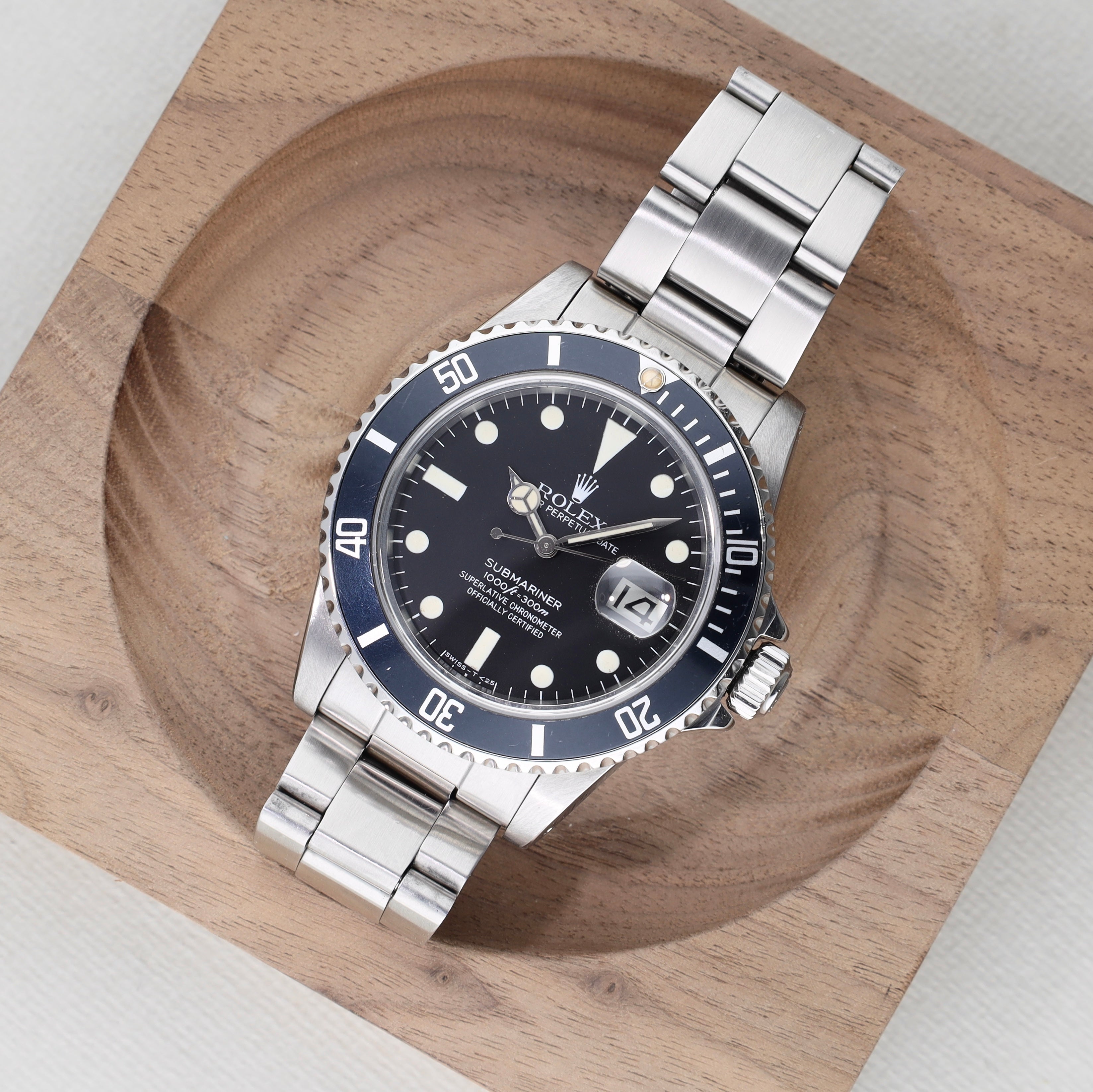 Rolex Submariner 16800 matte dial - incoming