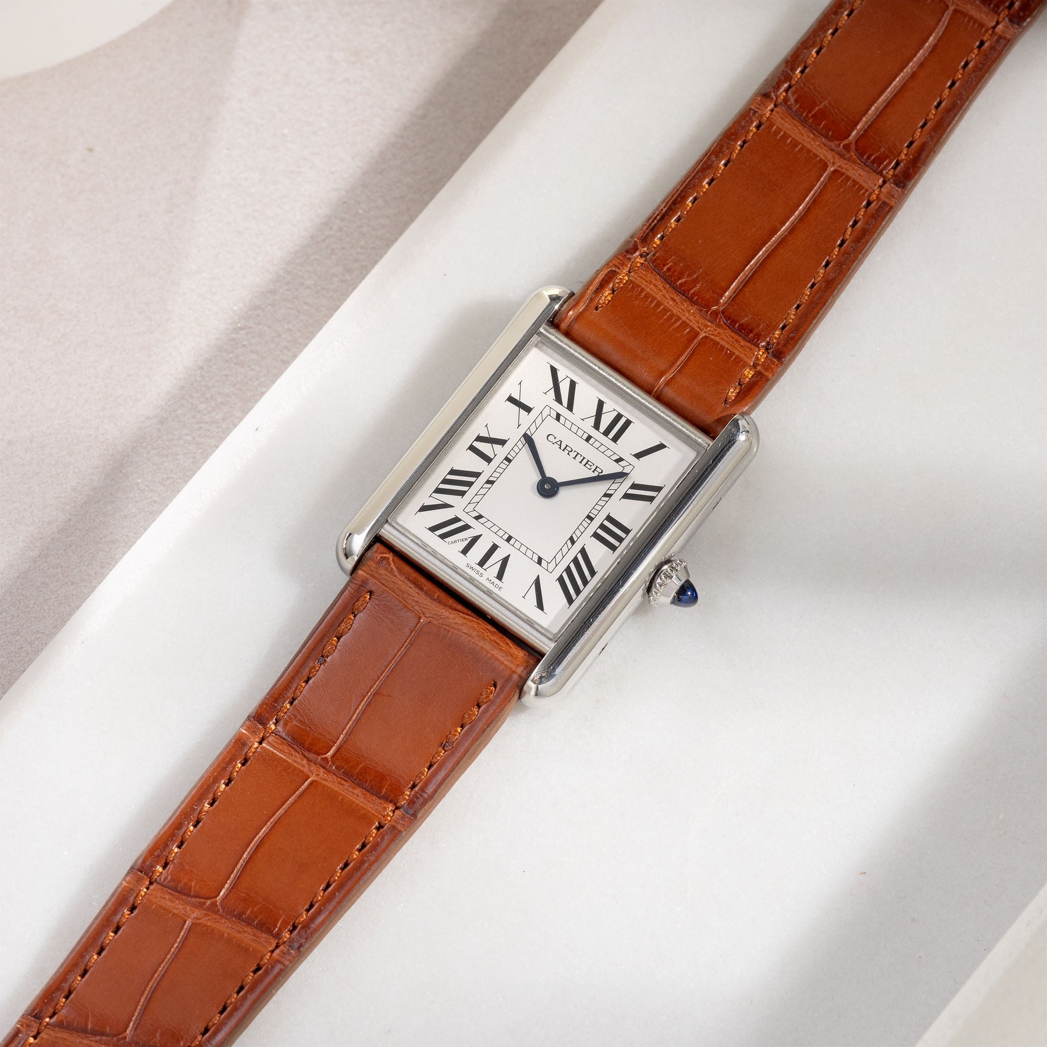 Horlogeband voor Cartier Tank Must (2021-2024) - The Cognac Alligator Full Cut