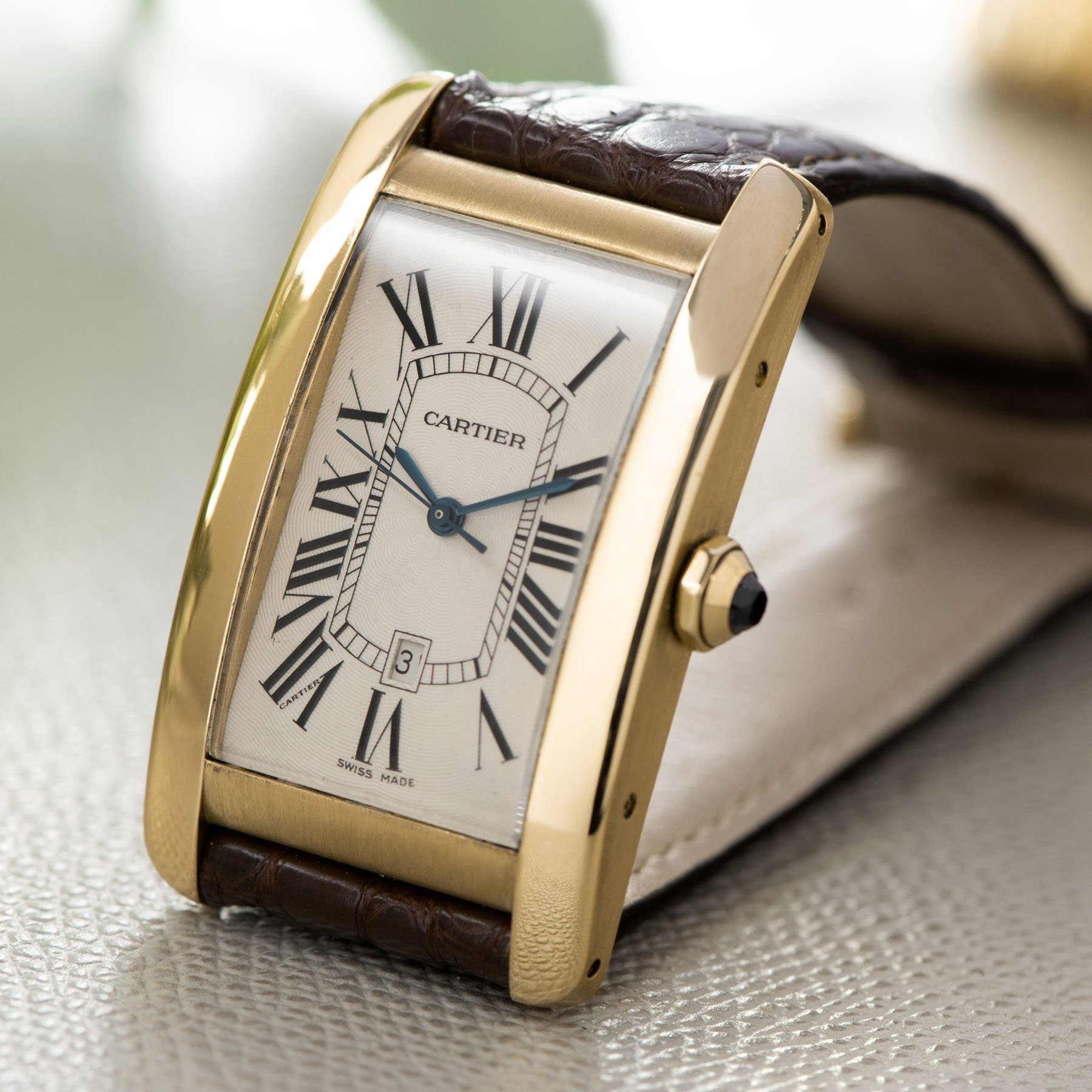 Cartier Tank Américaine Jumbo Yelow Gold ref 1740